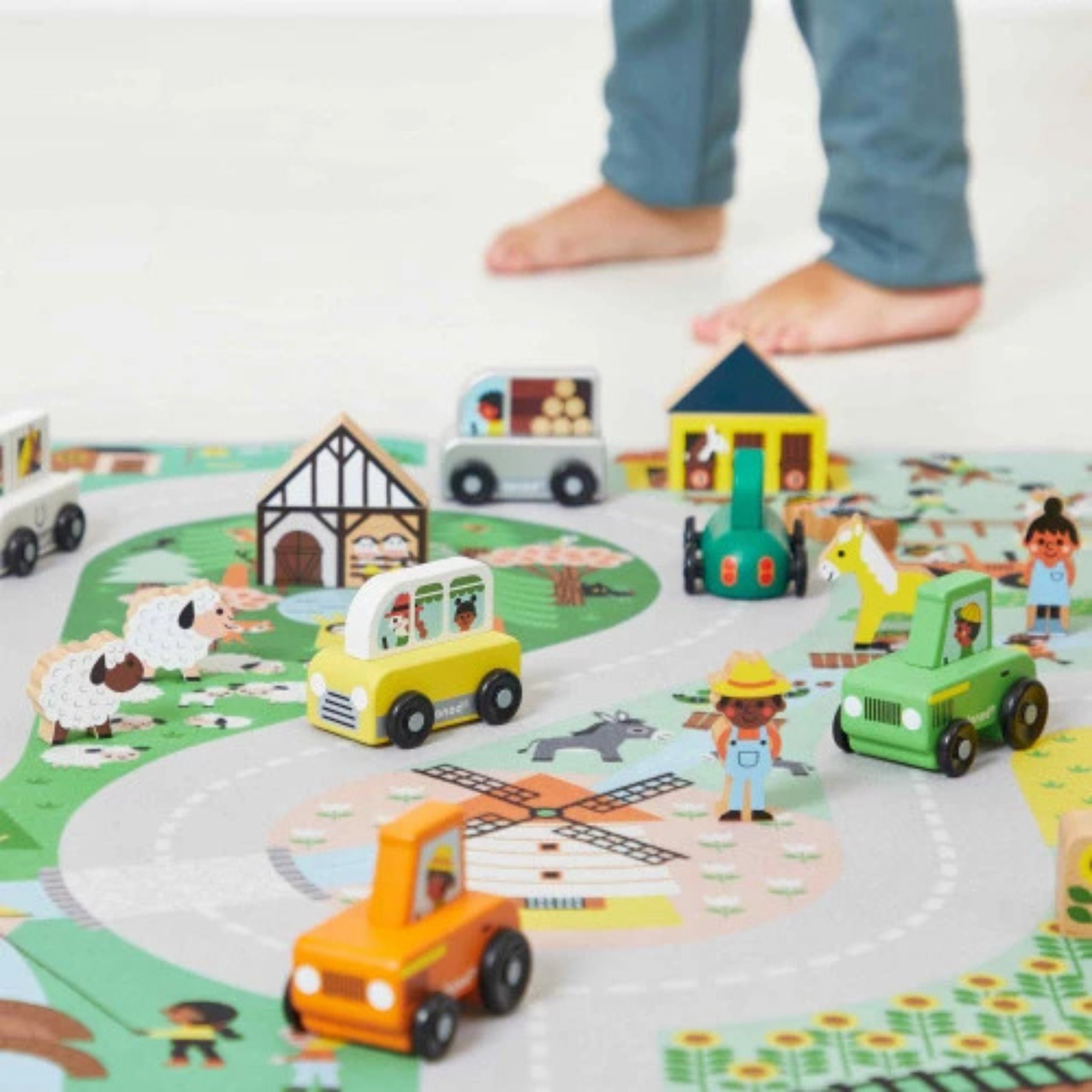 JANOD Cross Roads Countryside Play Mat