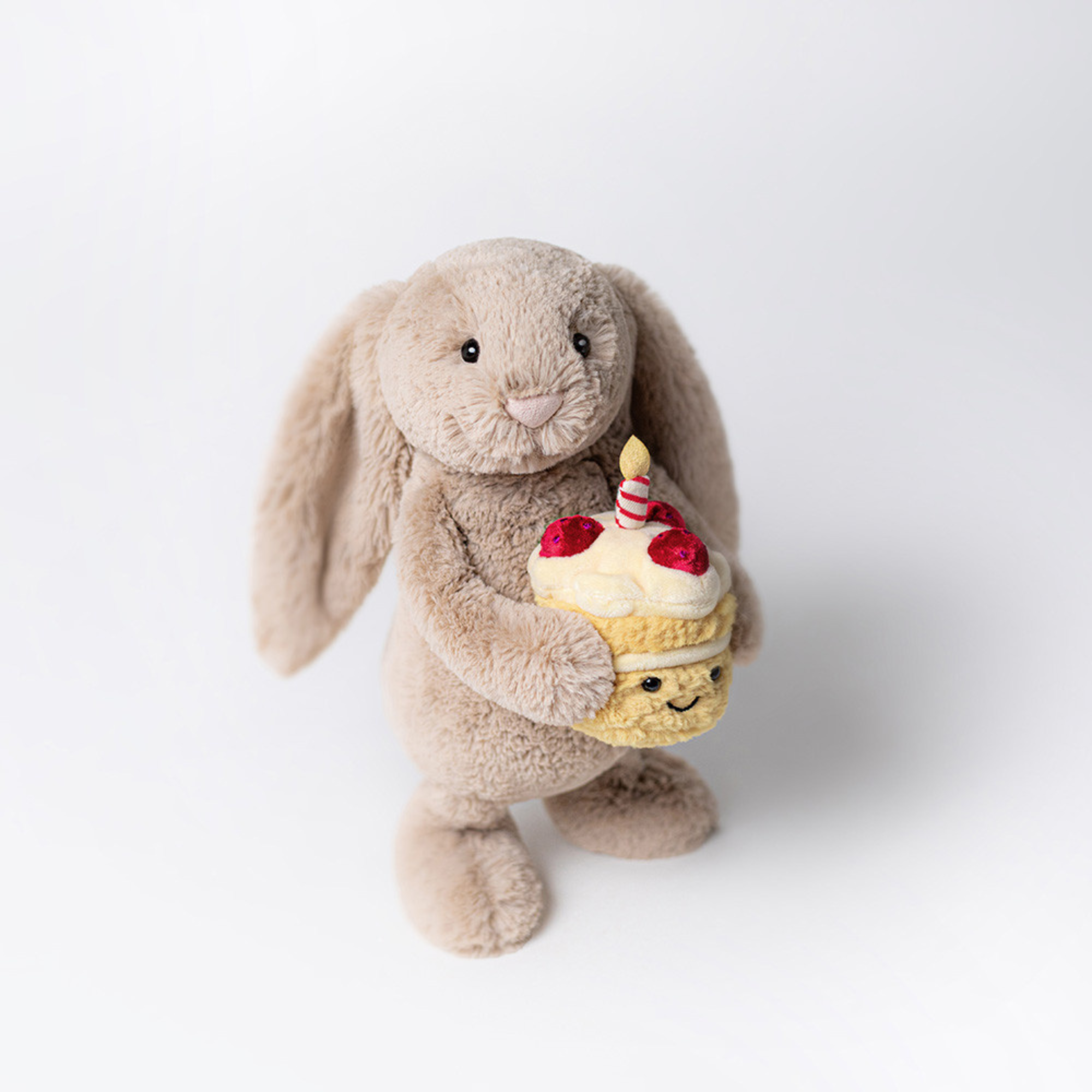 JELLYCAT Lapin beige timide d'anniversaire