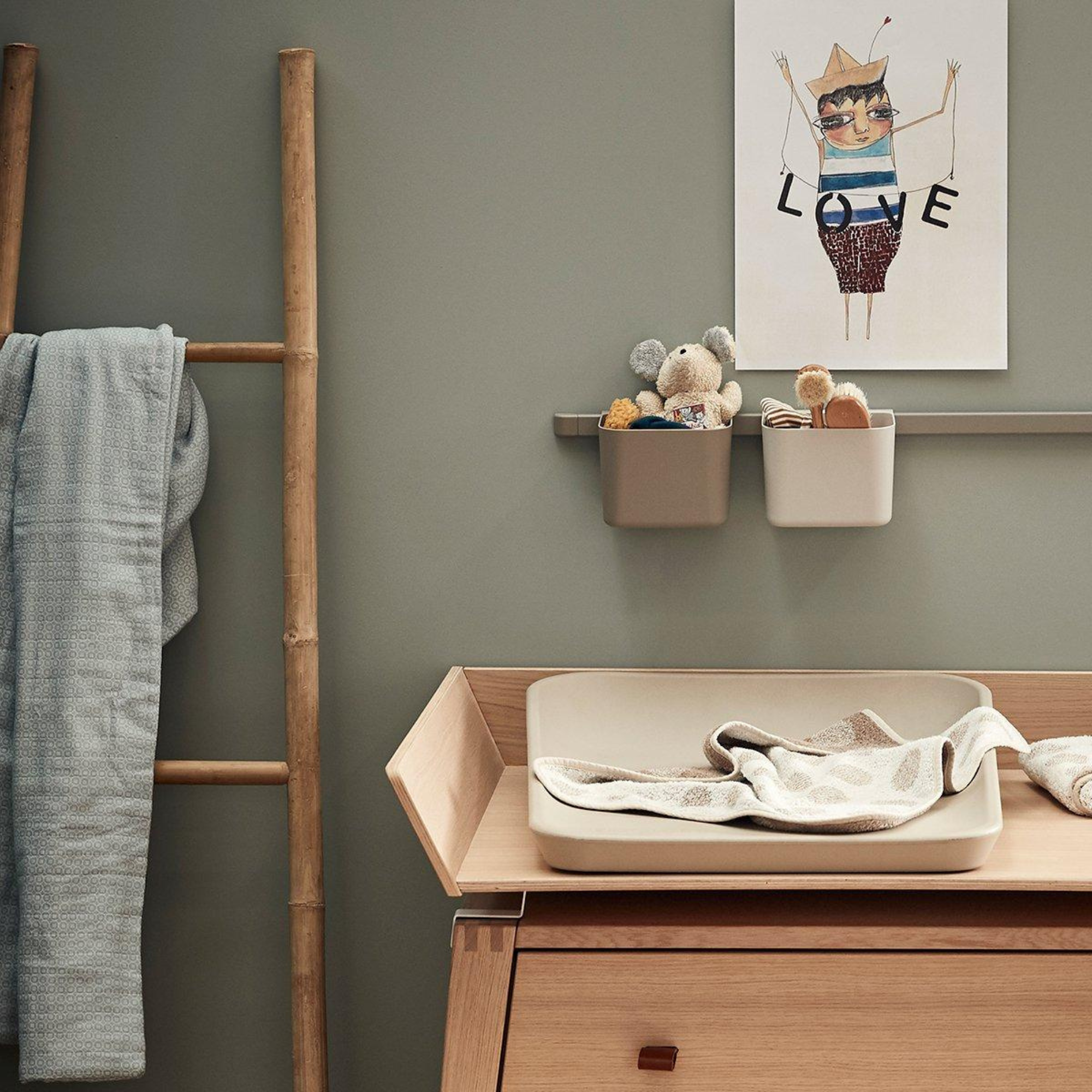 Surmatelas LEANDER pour matelas à langer - Pois Cappuccino