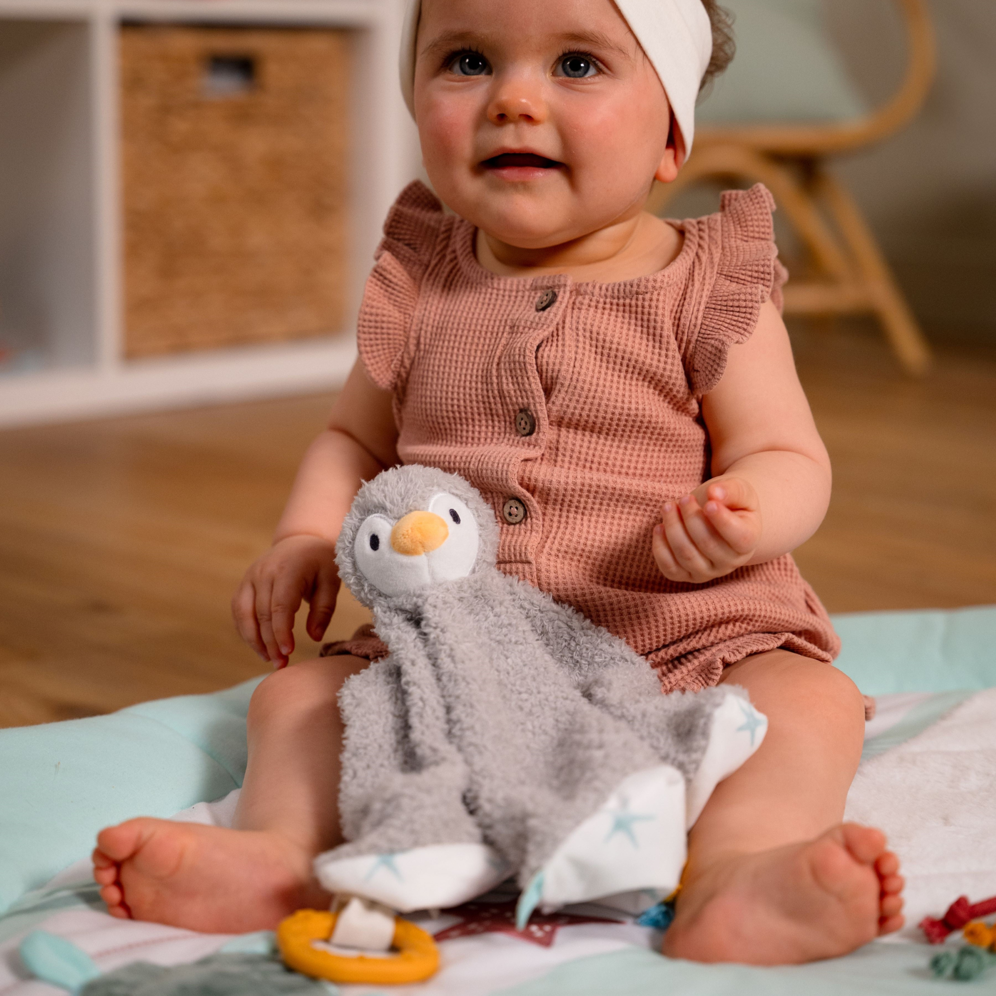 Petits Grands Amis - Doudou pour bébé Martin le Pingouin