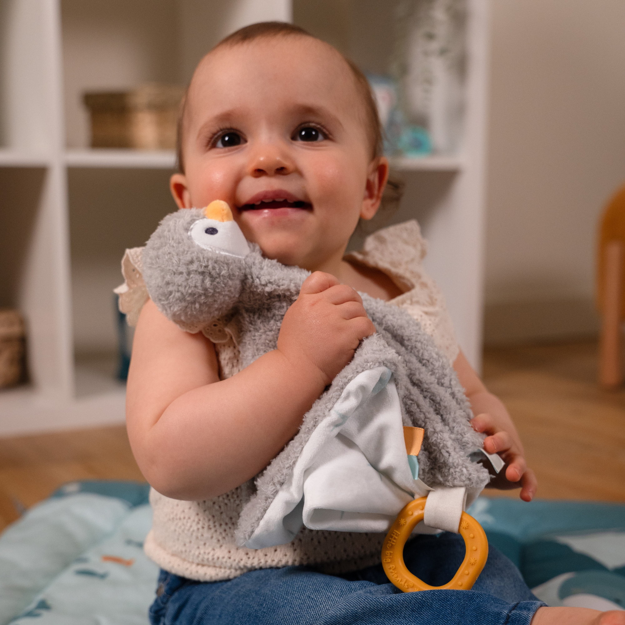 Petits Grands Amis - Doudou pour bébé Martin le Pingouin