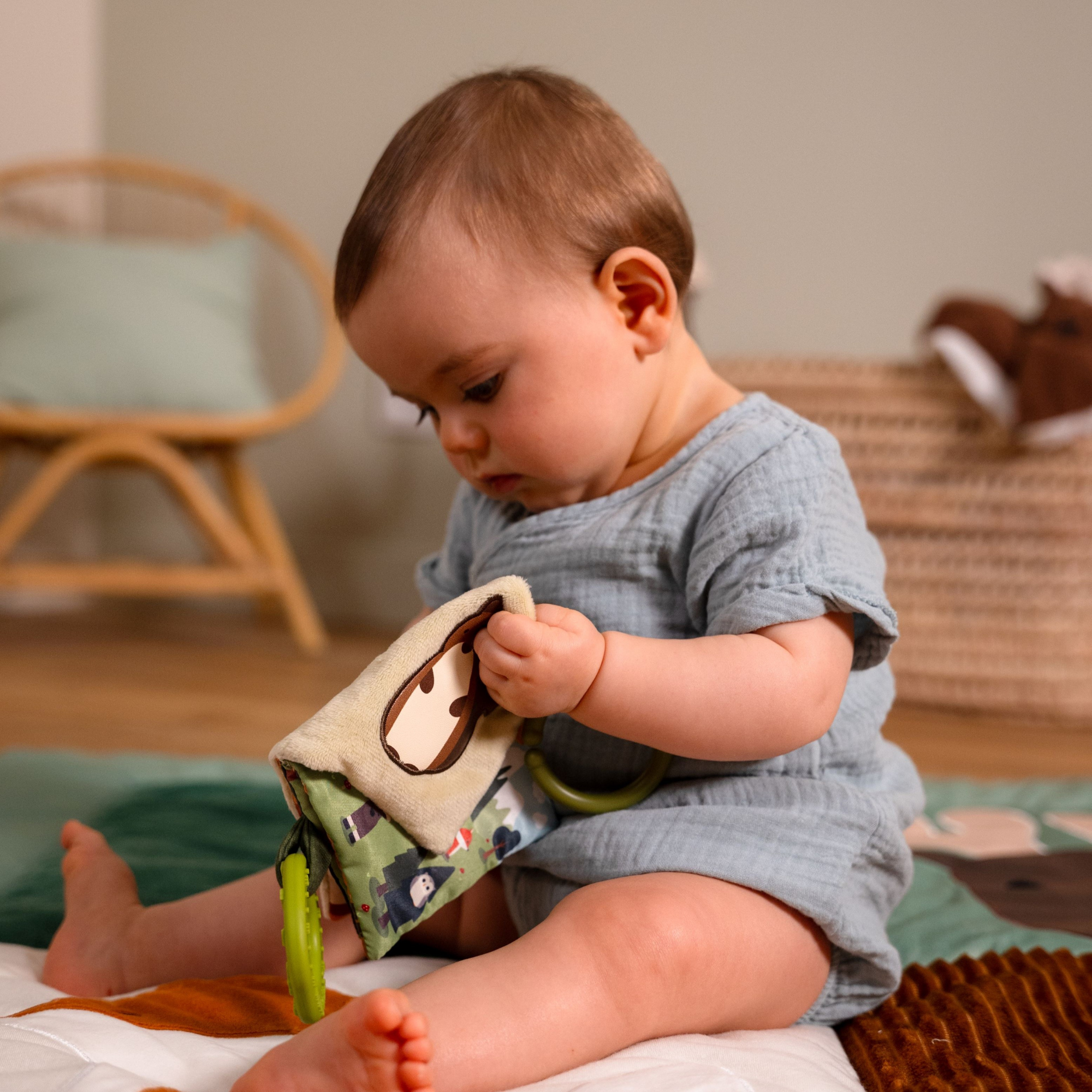 LITTLE BIG FRIENDS Soft Baby Book - Forest
