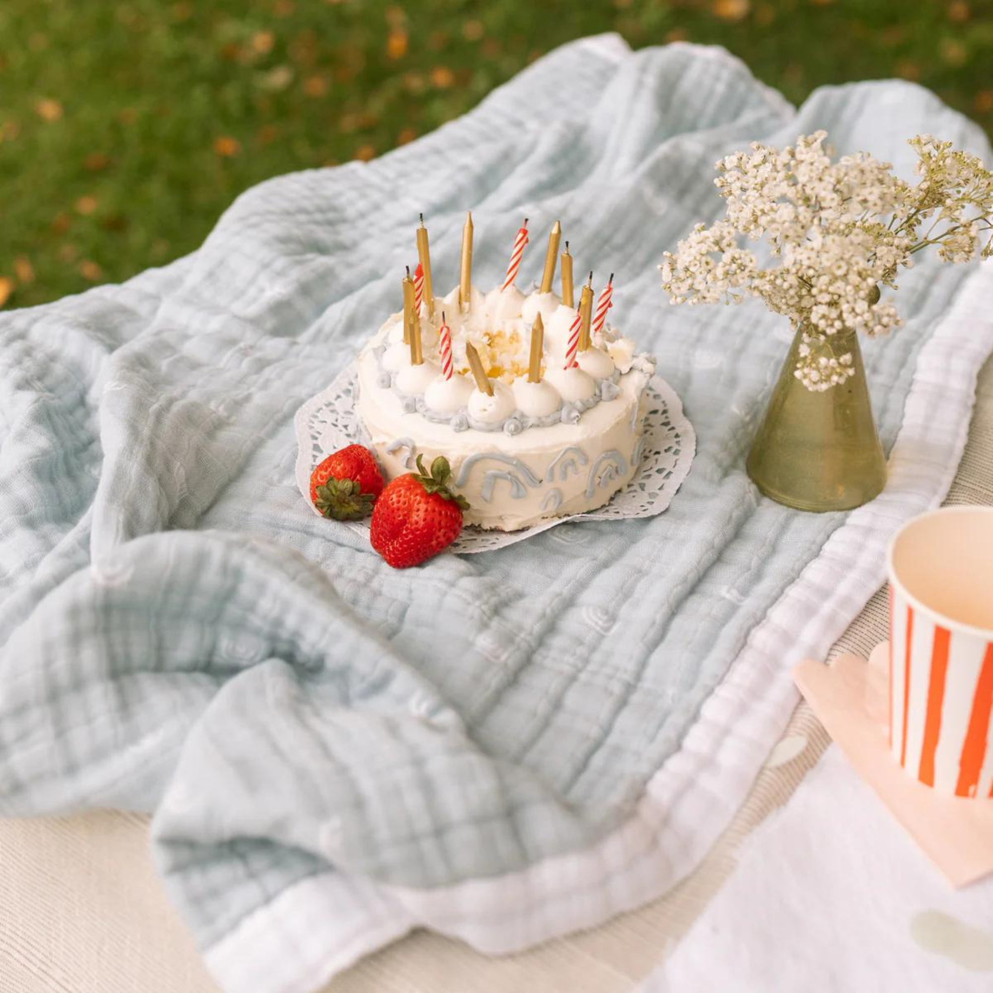 LITTLE UNICORN Cotton Muslin Baby Blanket - Blue Rainbow