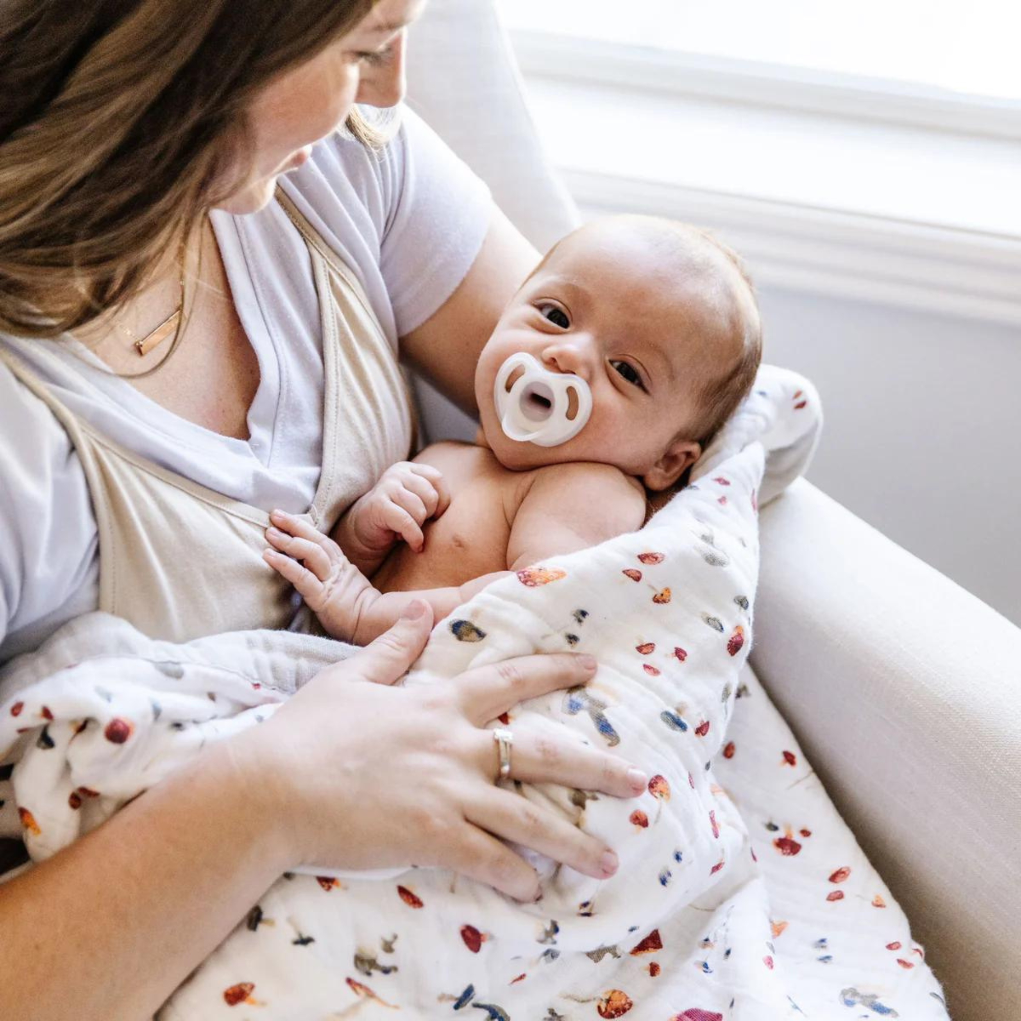 LITTLE UNICORN Cotton Muslin Baby Blanket - Mushrooms