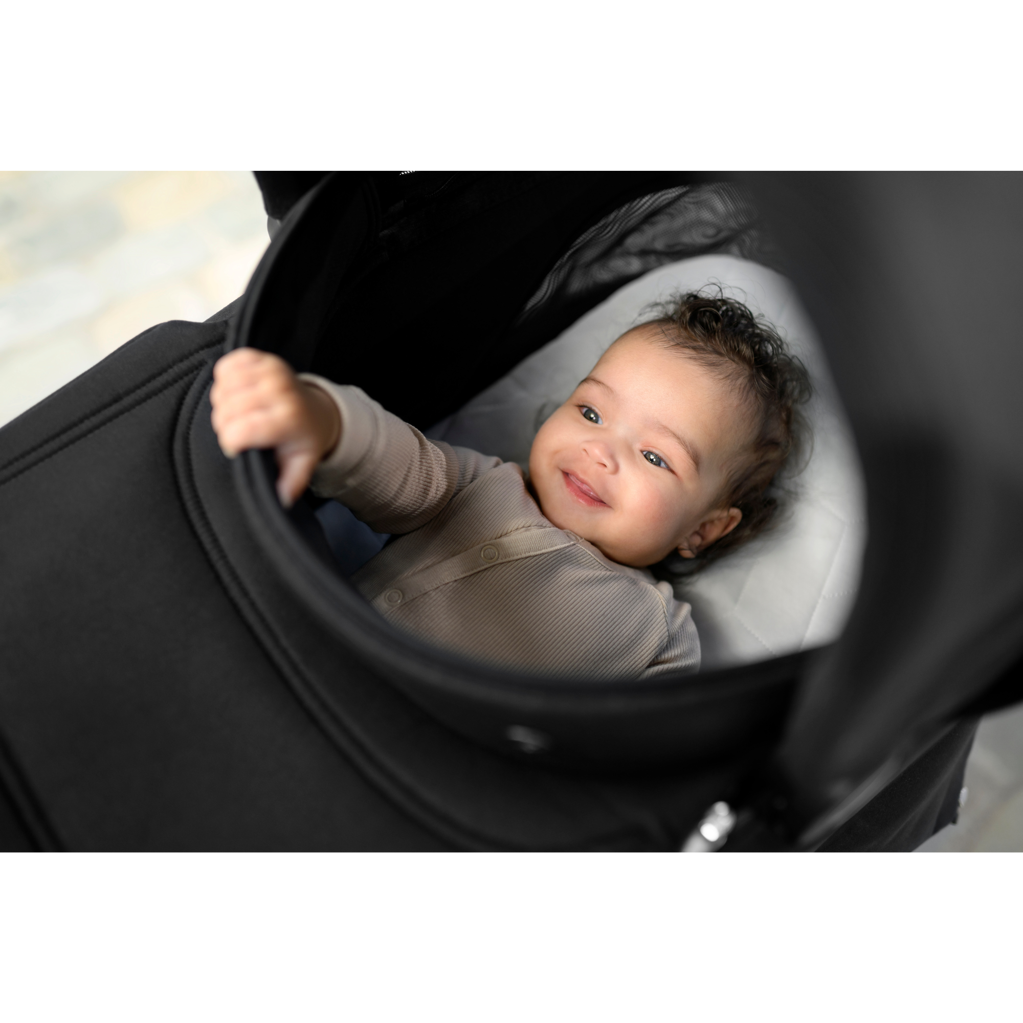 MAXI COSI Oria Bassinet Carry Cot - Twillic Black