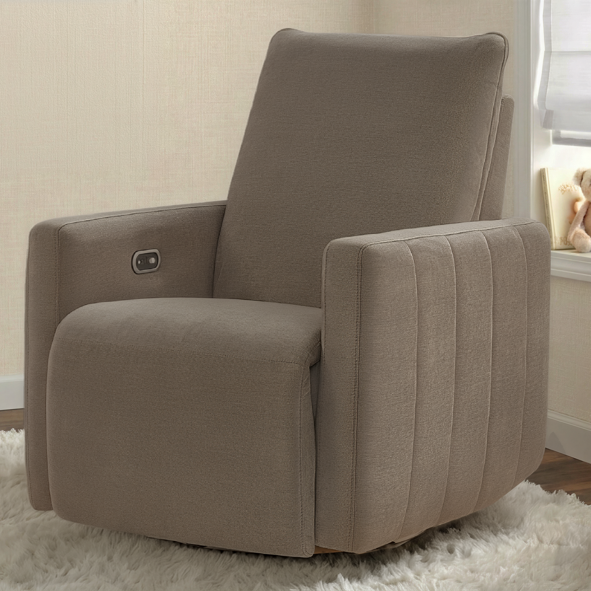 MAXI COSI Dorian Channel Power Recliner