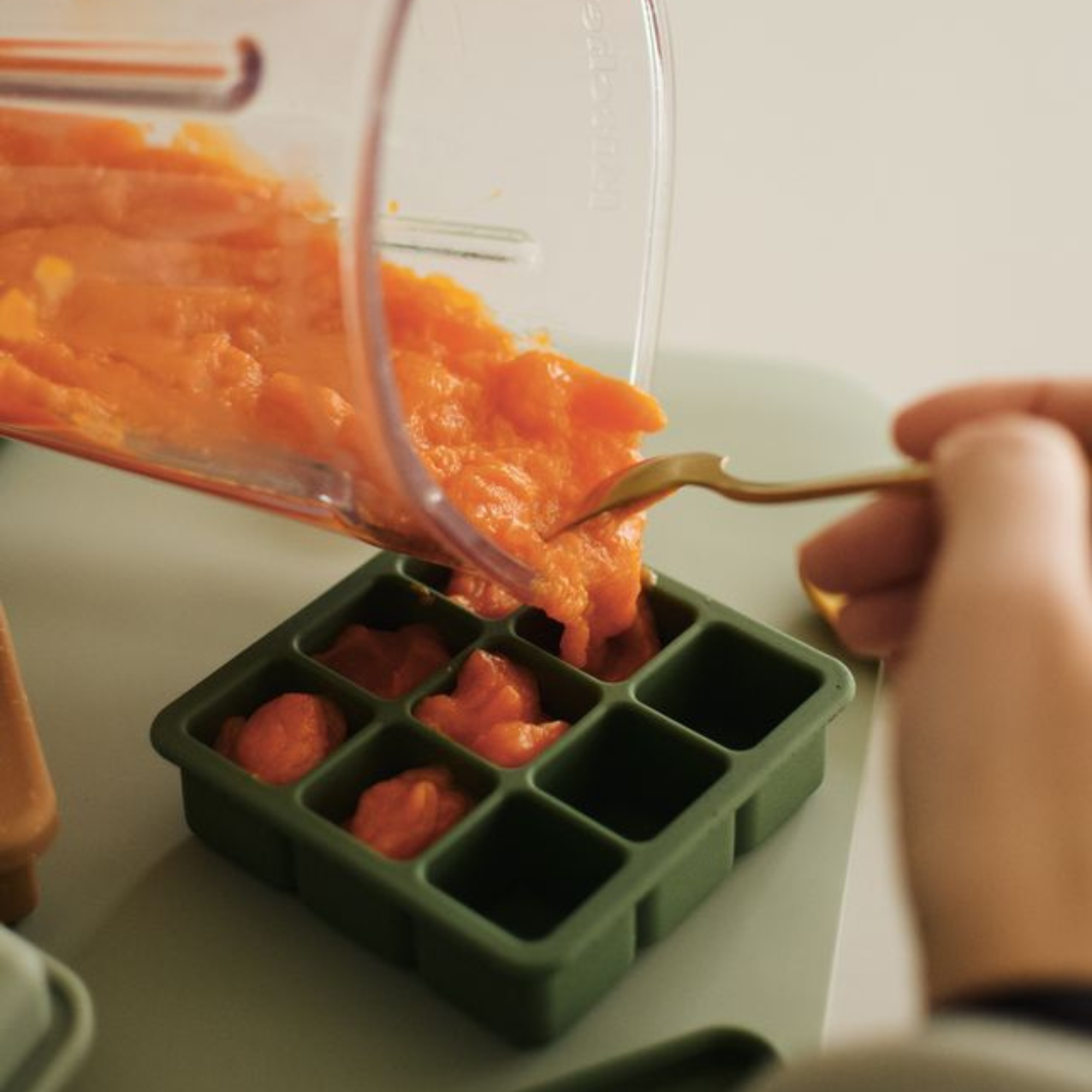 MINIKA Food Freezer Tray with Lid