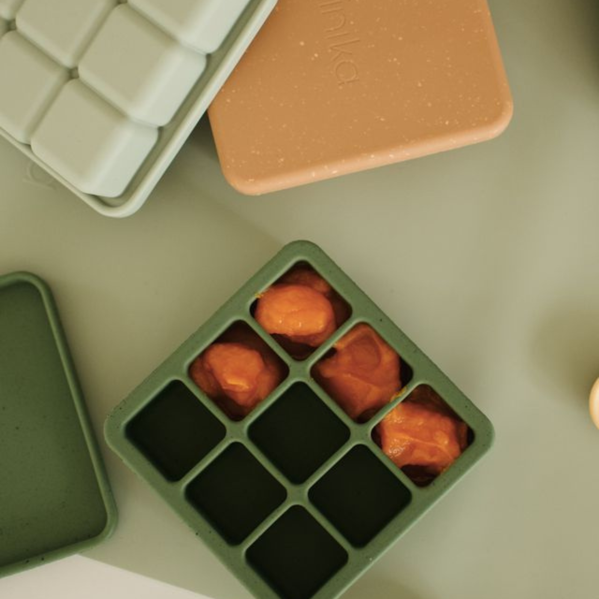 MINIKA Food Freezer Tray with Lid