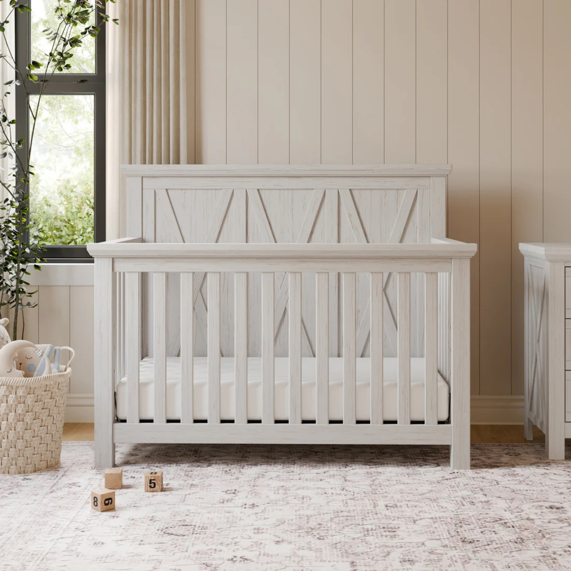Lit bébé convertible 4 en 1 MONOGRAM par Emory Farmhouse