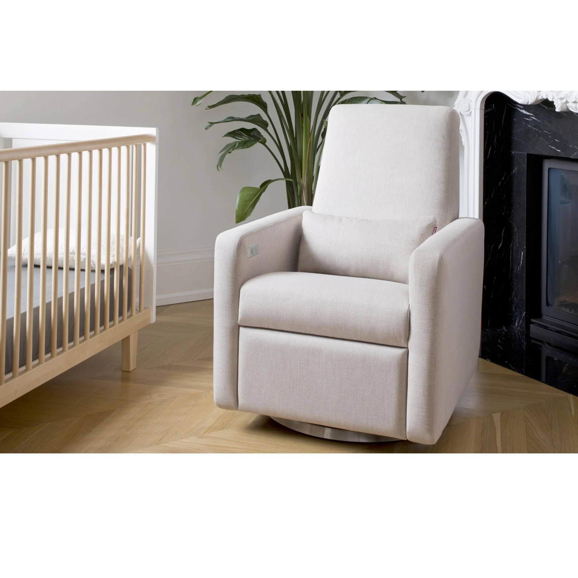 MONTE DESIGN Motorized Grano Glider Recliner