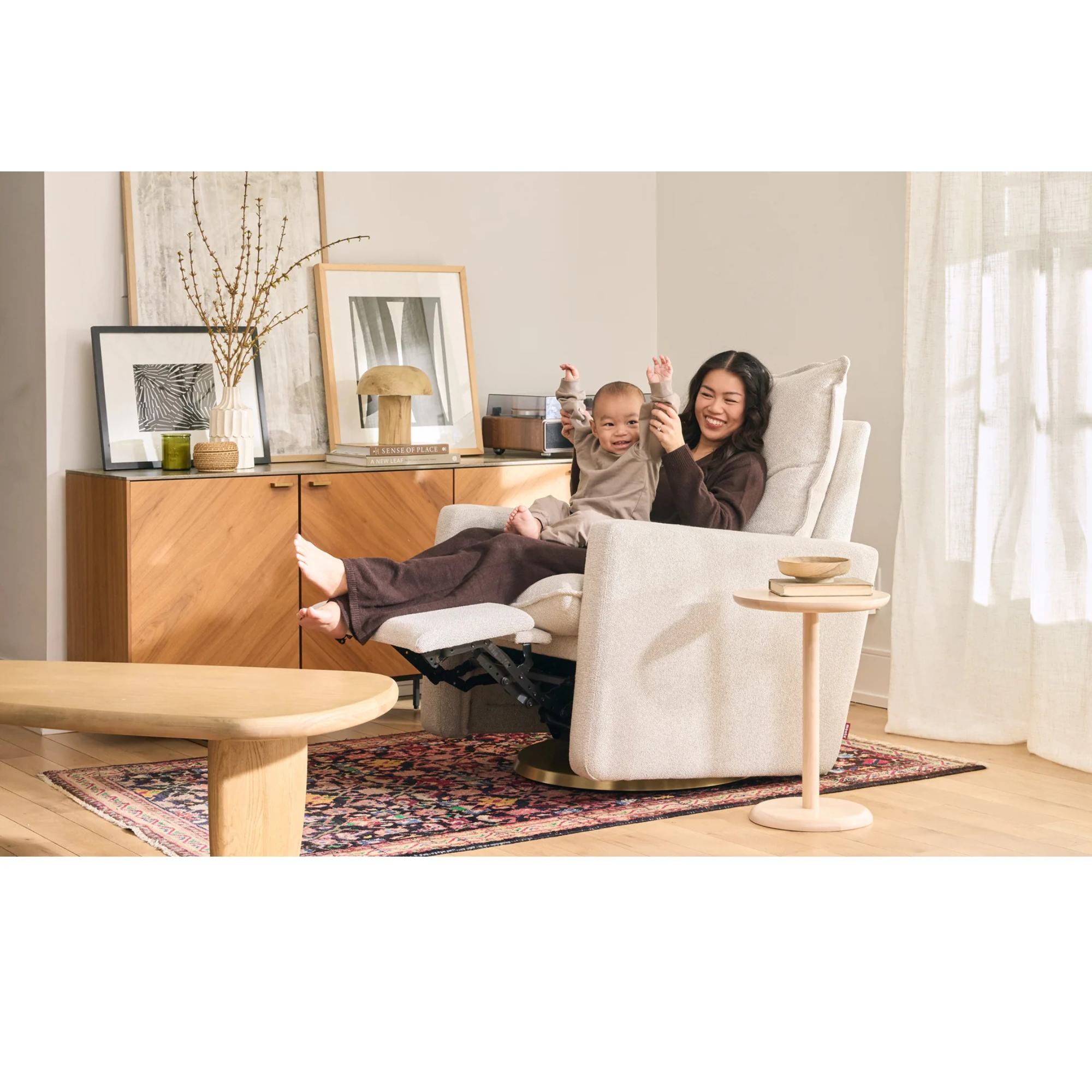 MONTE DESIGN Motorized Cortina Glider Recliner