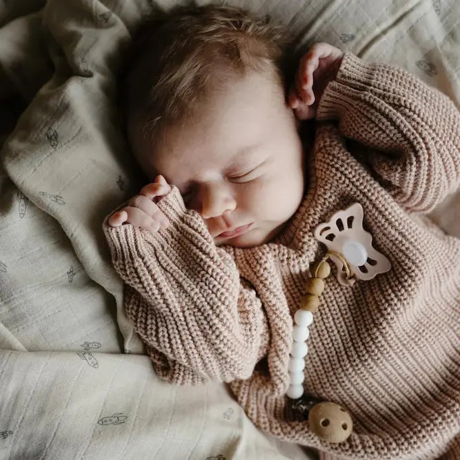 MUSHIE Frigg Première tétine pour bébé Cœur floral