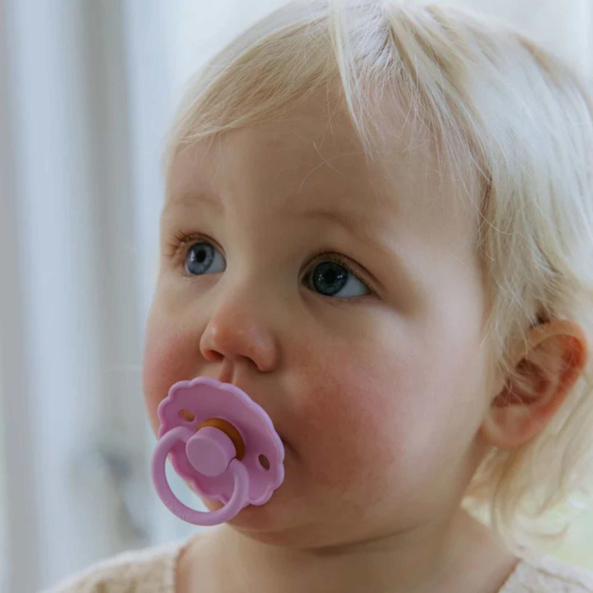Mush Pacifiers MUSHIE Frigg Natural Rubber Blooming Love Pacifier (6-Pack)
