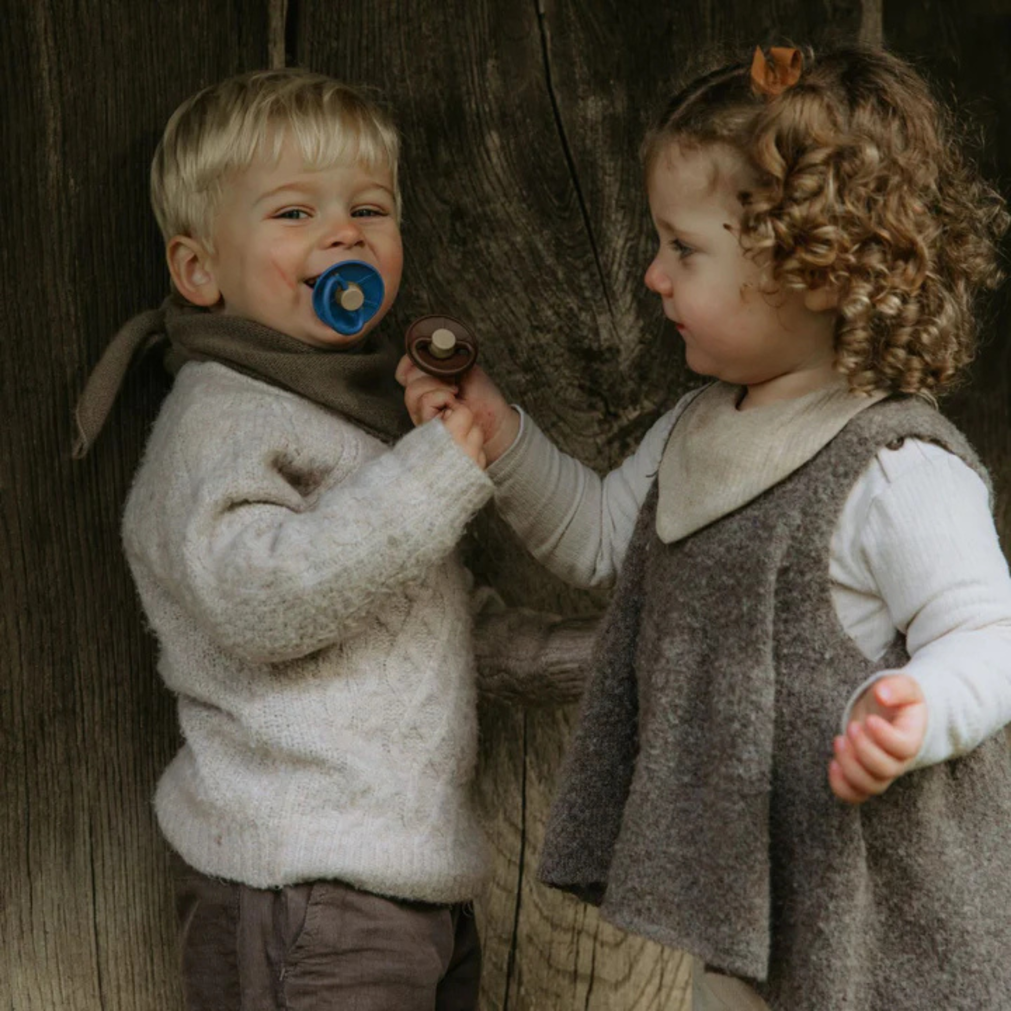 MUSHIE Frigg Natural Rubber Endless Sea Pacifier (6-Pack)