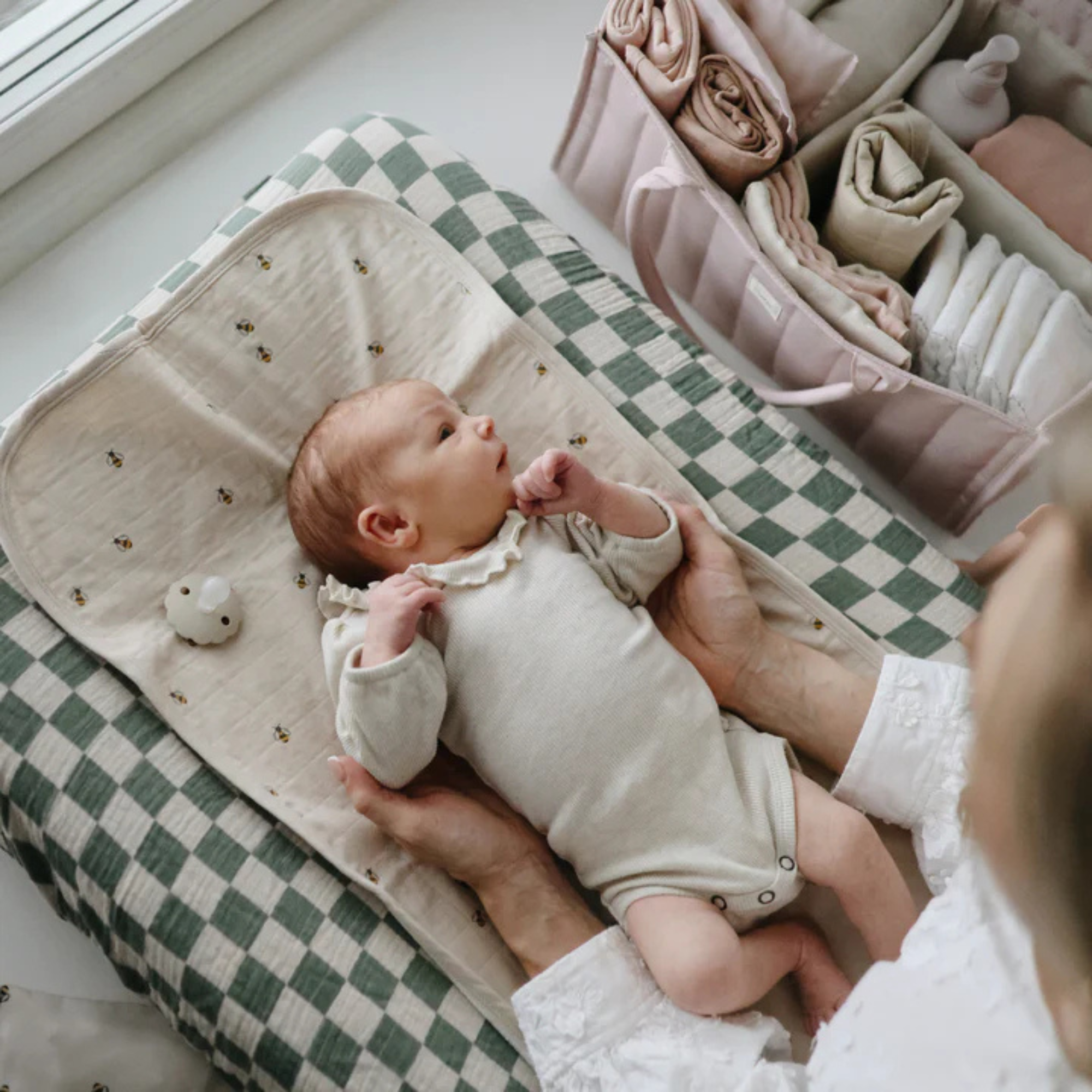 MUSHIE Diaper Caddy