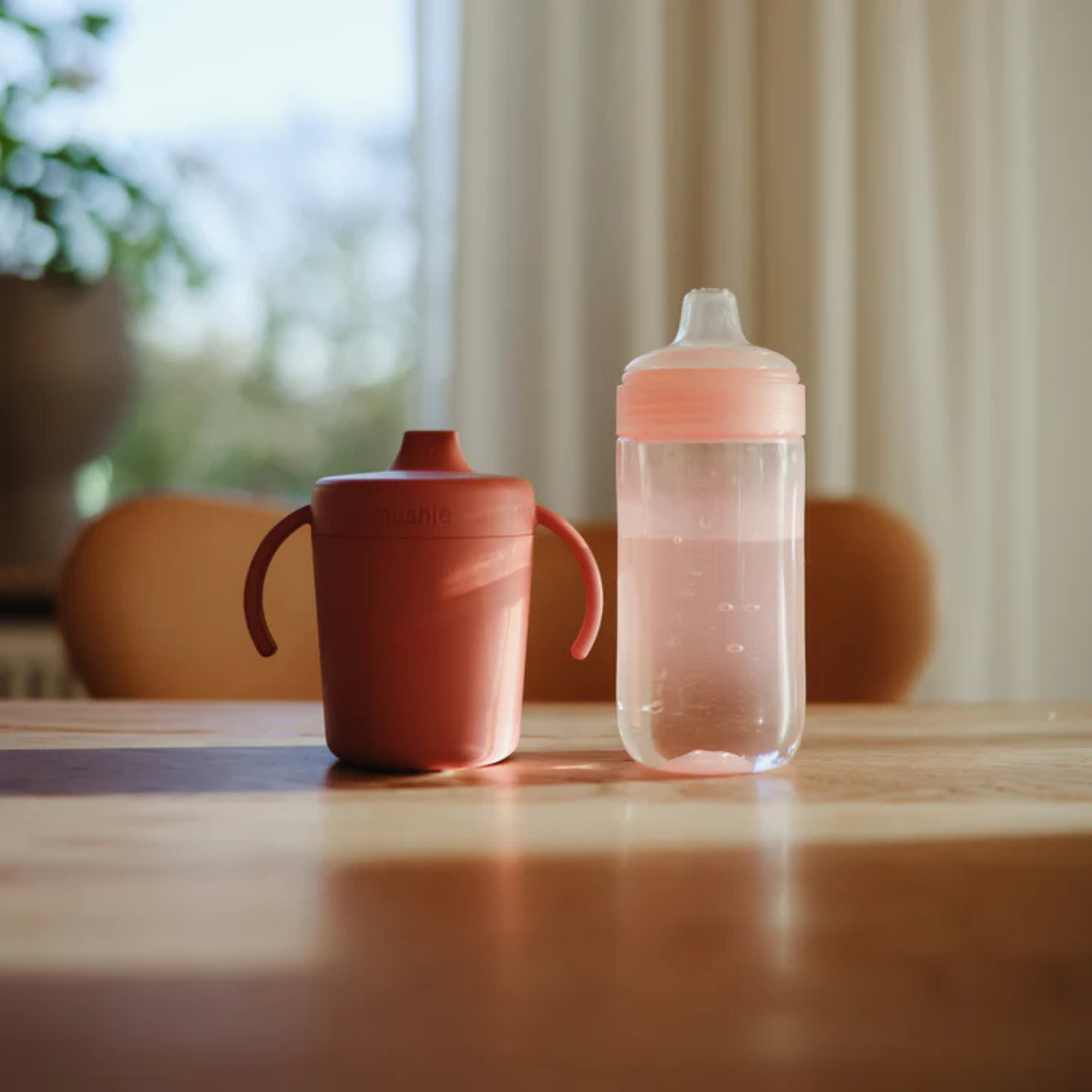 MUSHIE Soft Spout Sippy Cup