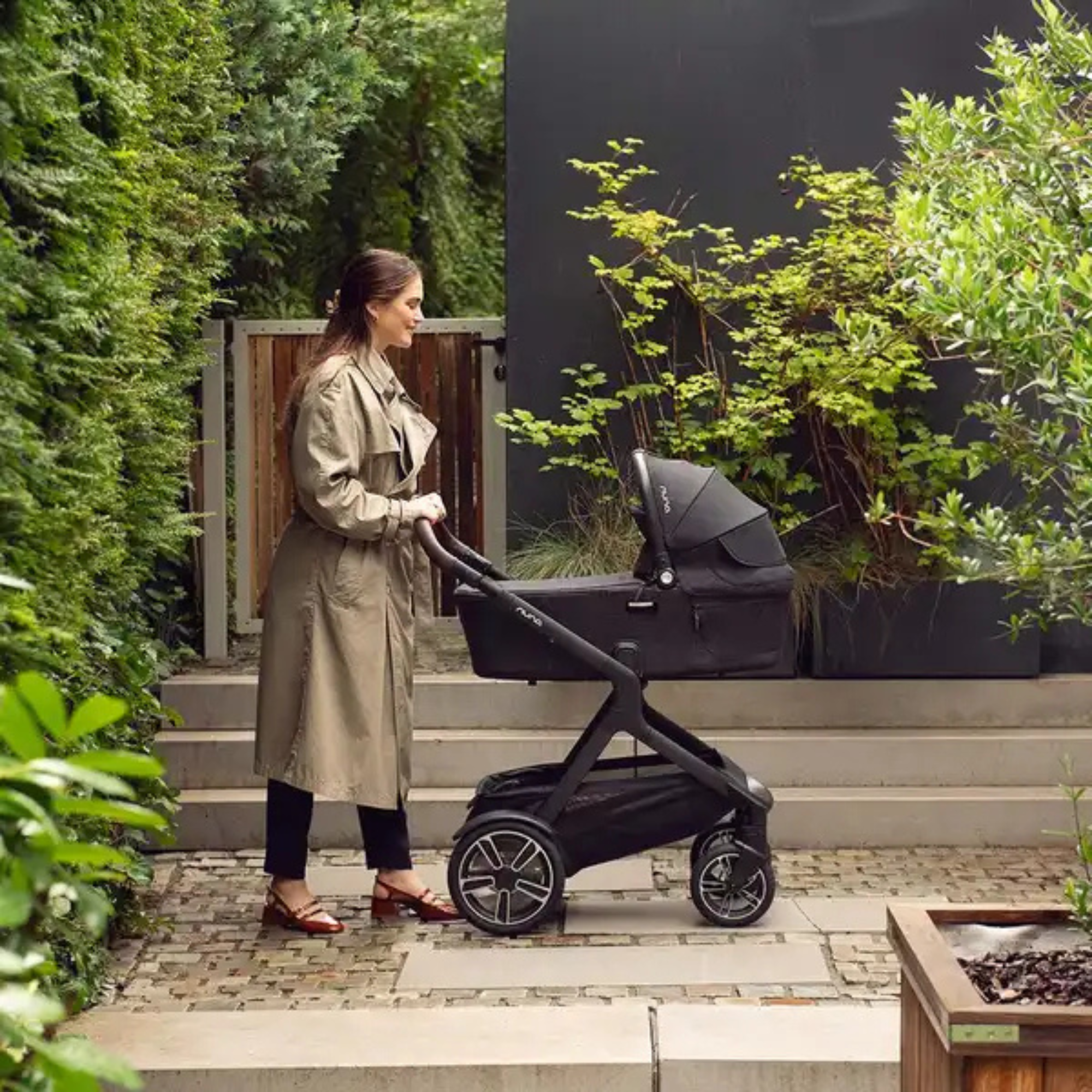 NUNA DEMI Next Bassinet