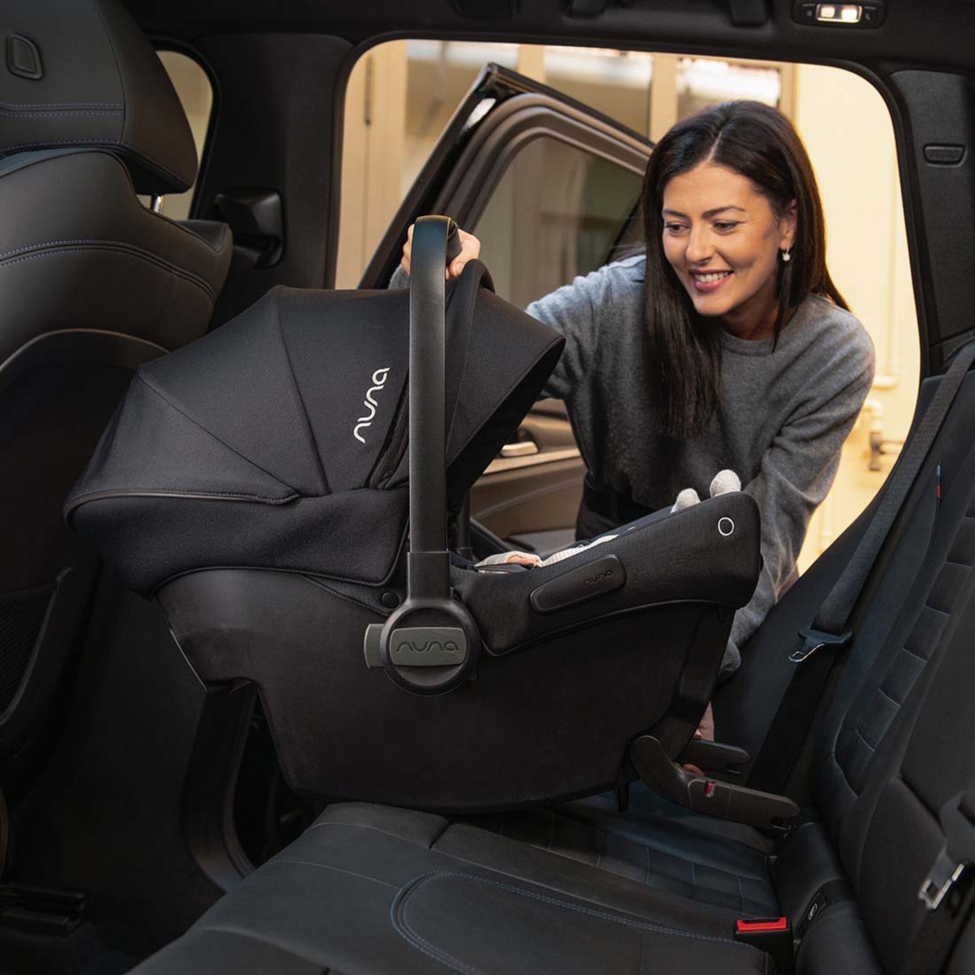 NUNA Mixx Next + Pipa Urbn Travel System