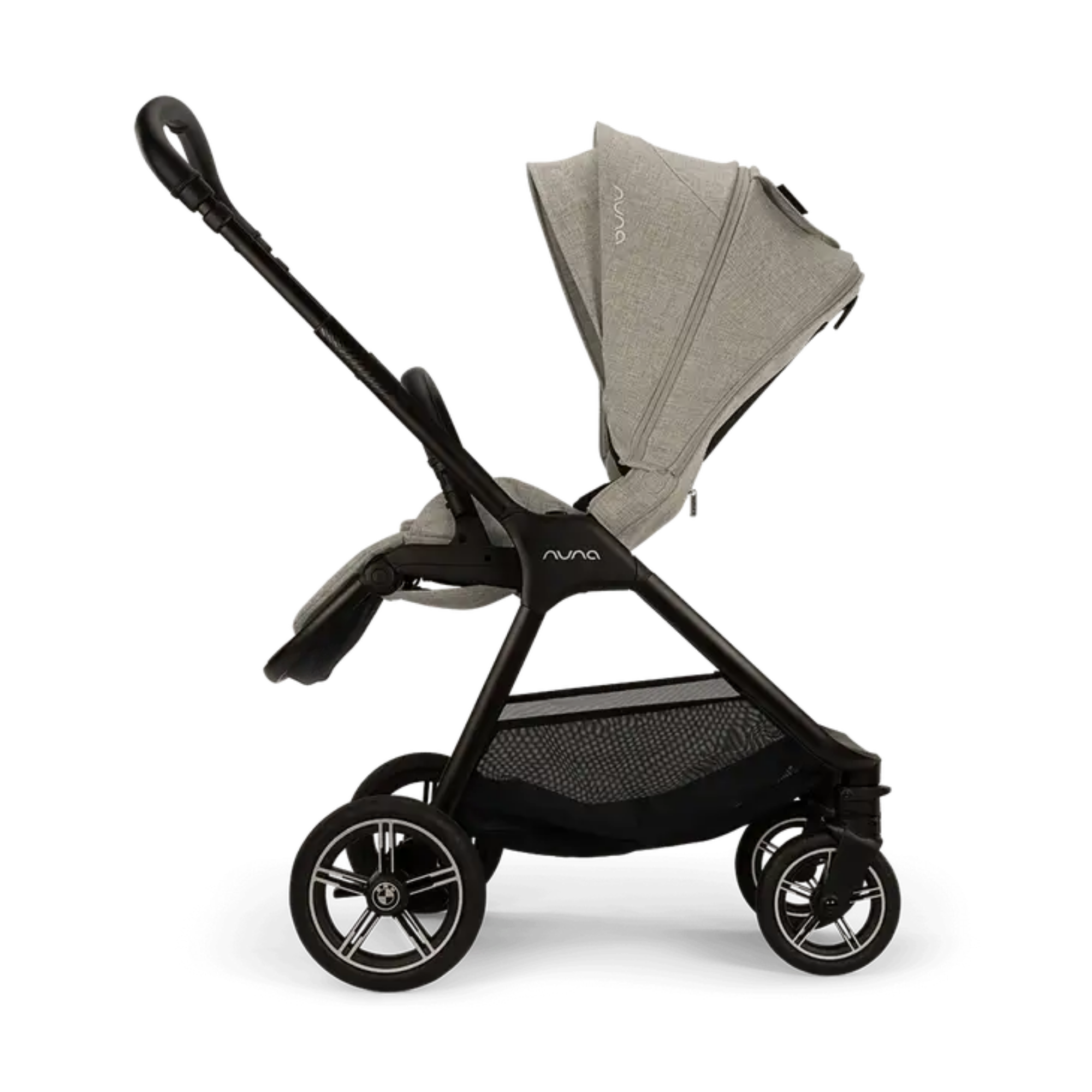 NUNA TRIV Next BMW Collection