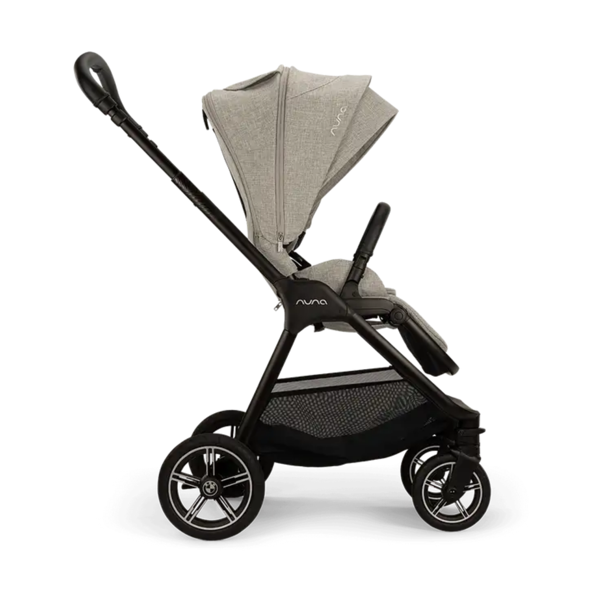 NUNA TRIV Next BMW Collection