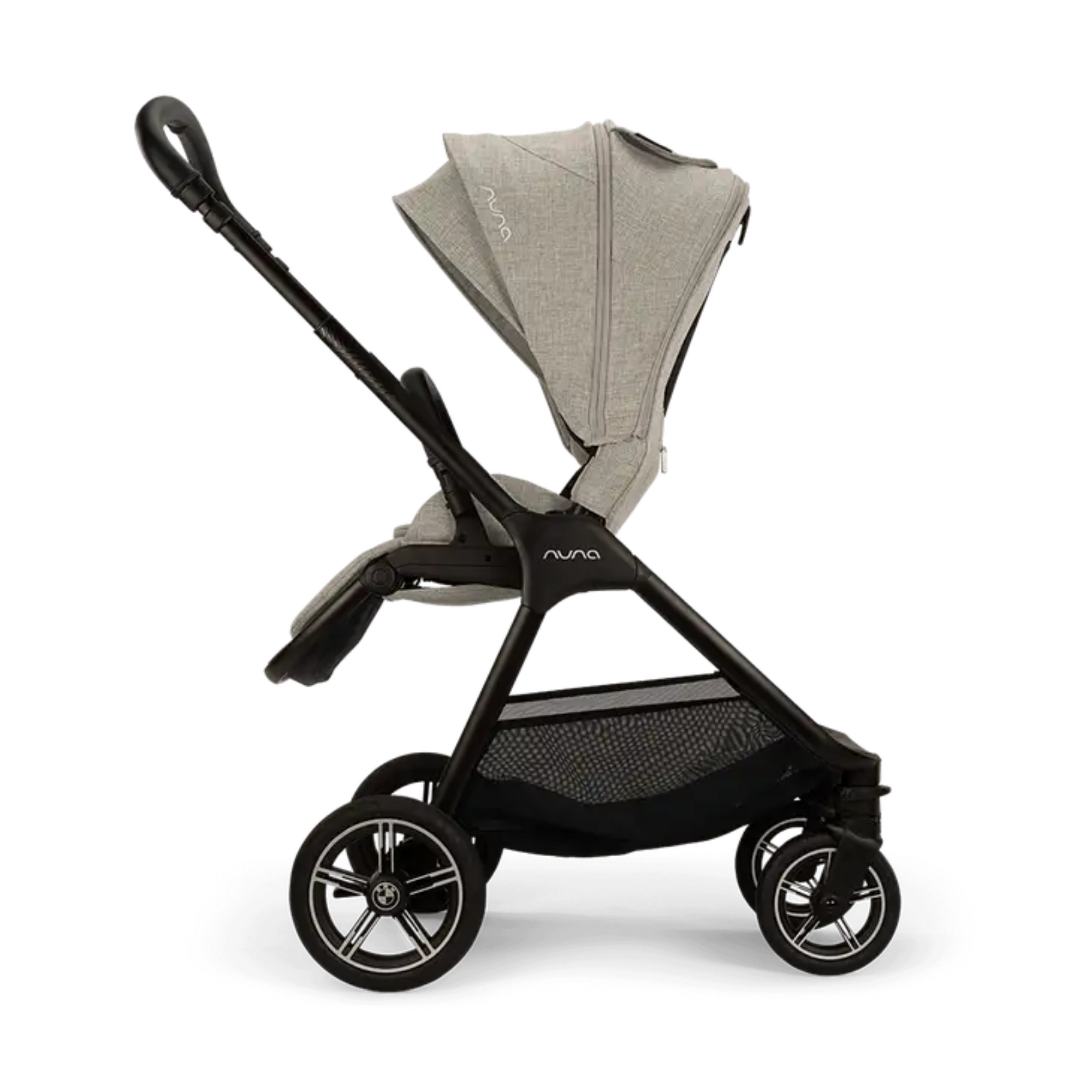 NUNA TRIV Next BMW Collection