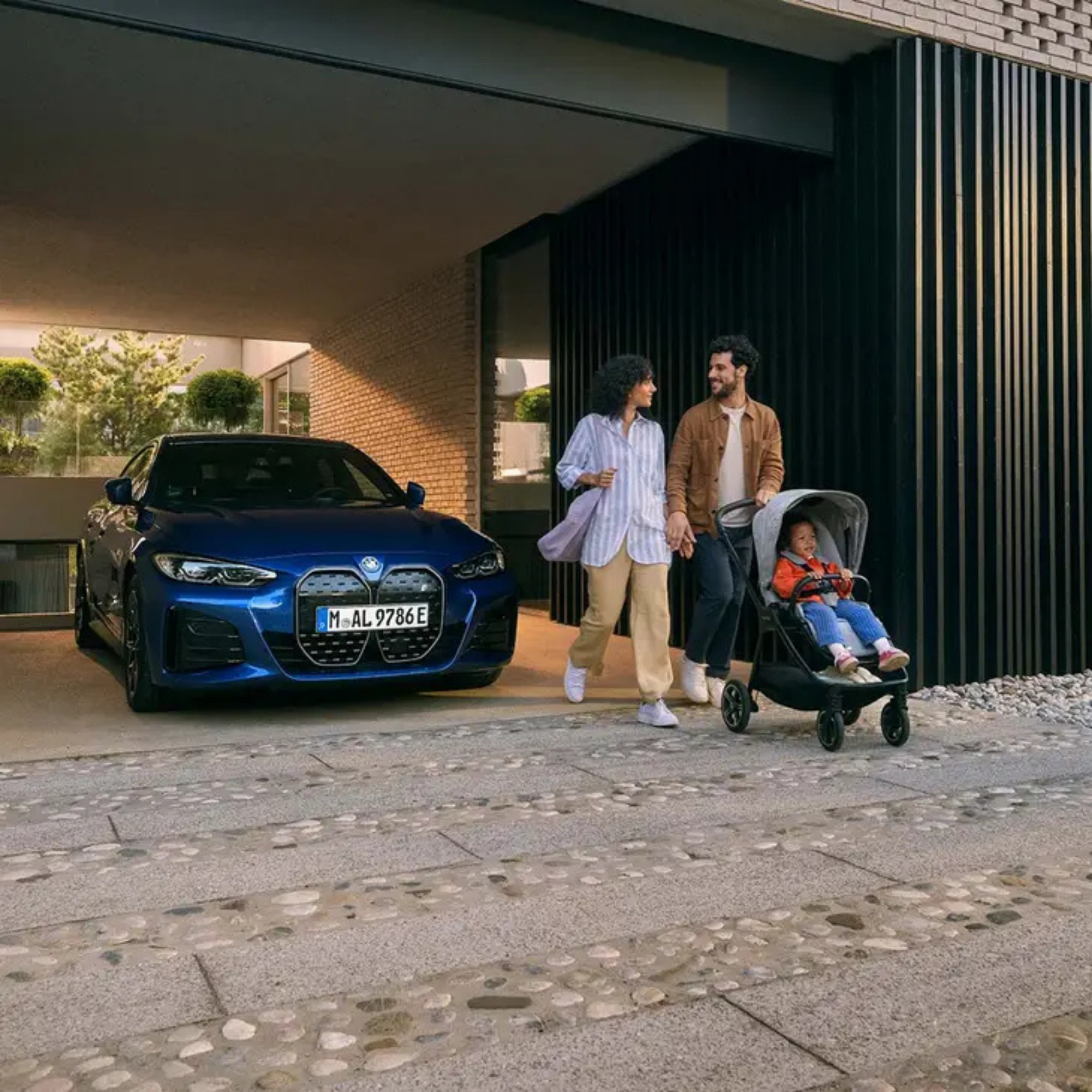 NUNA TRIV Next BMW Collection