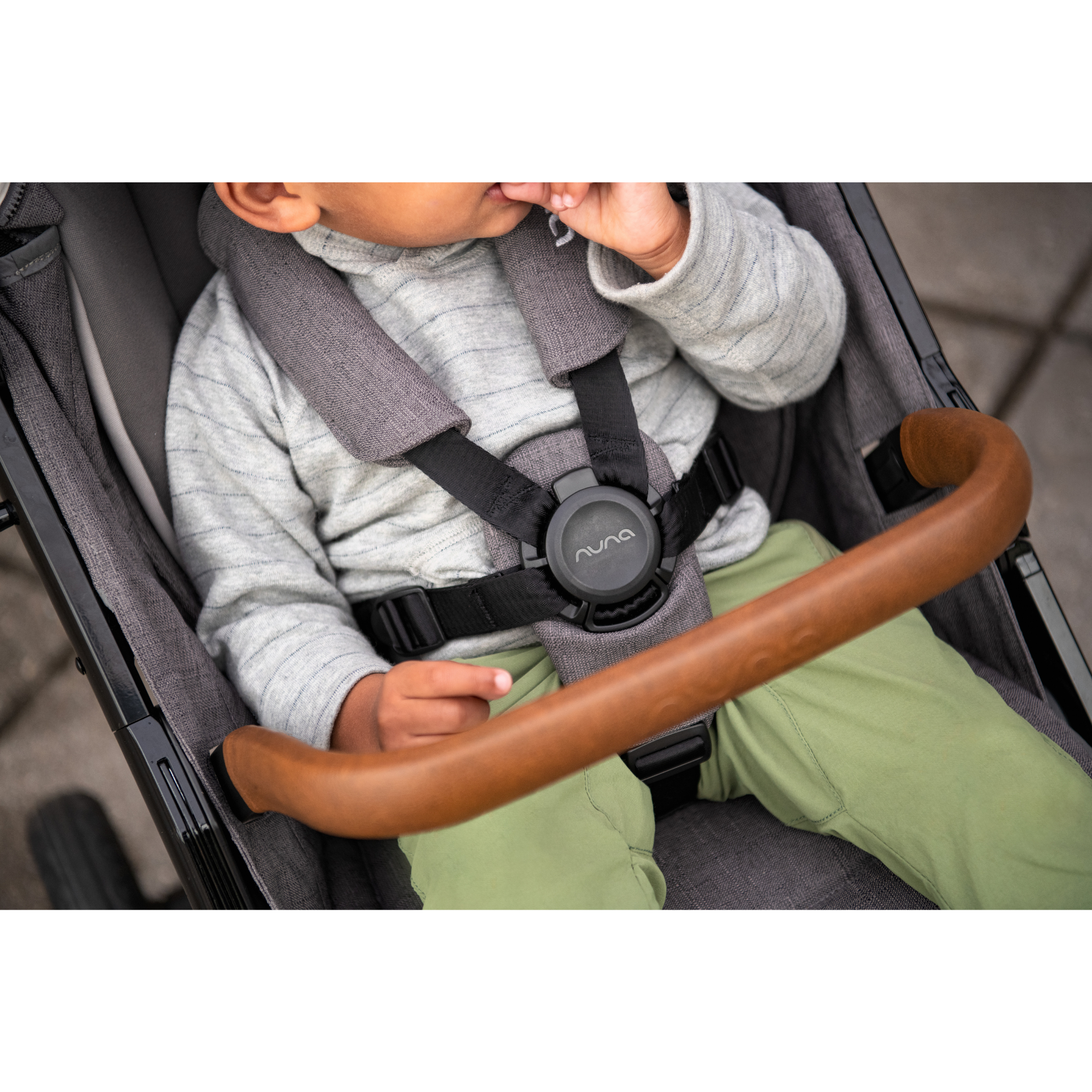 NUNA Tavo Next + Pipa Travel System - Caviar