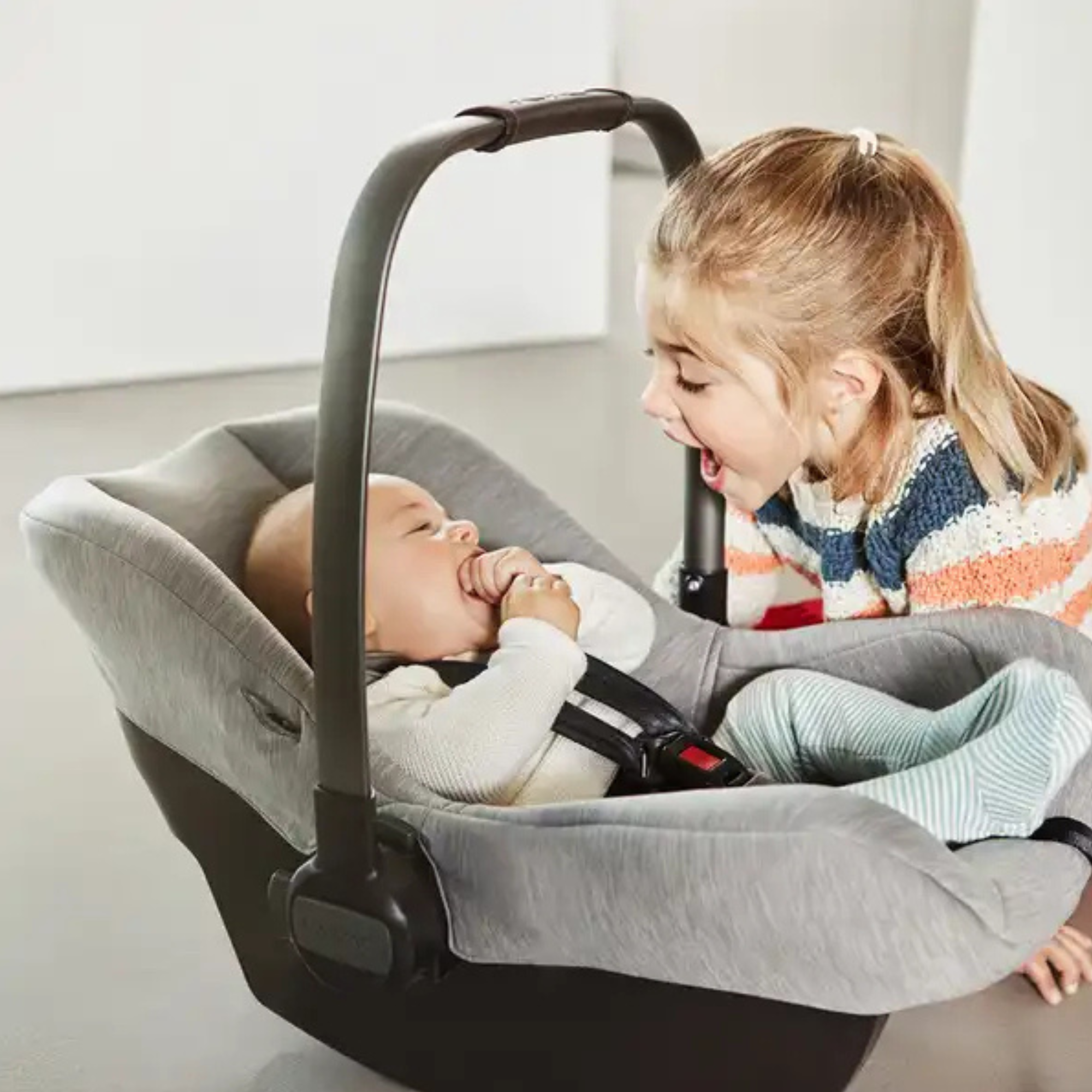 Nuna PIPA Lite Infant Car seat