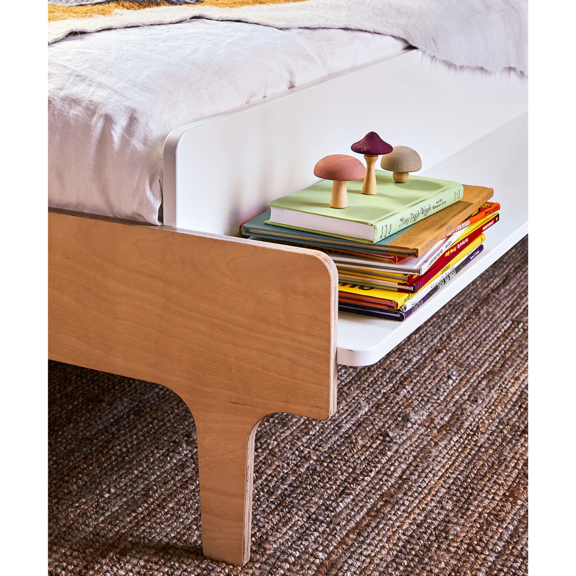 OEUF River Full Bed - White/Birch