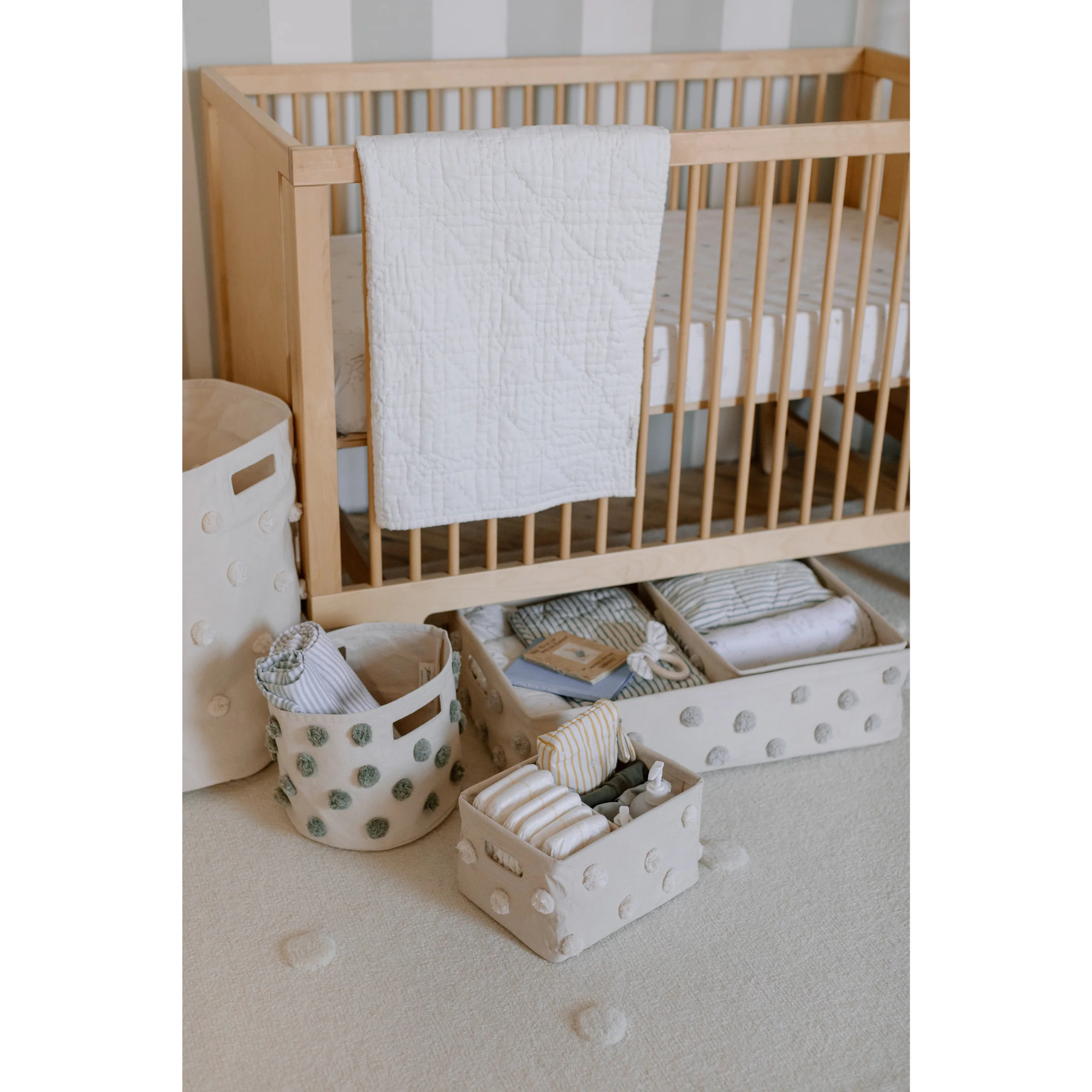 PEHR Pom Pom Hideaway Caddy Organizer - Natural