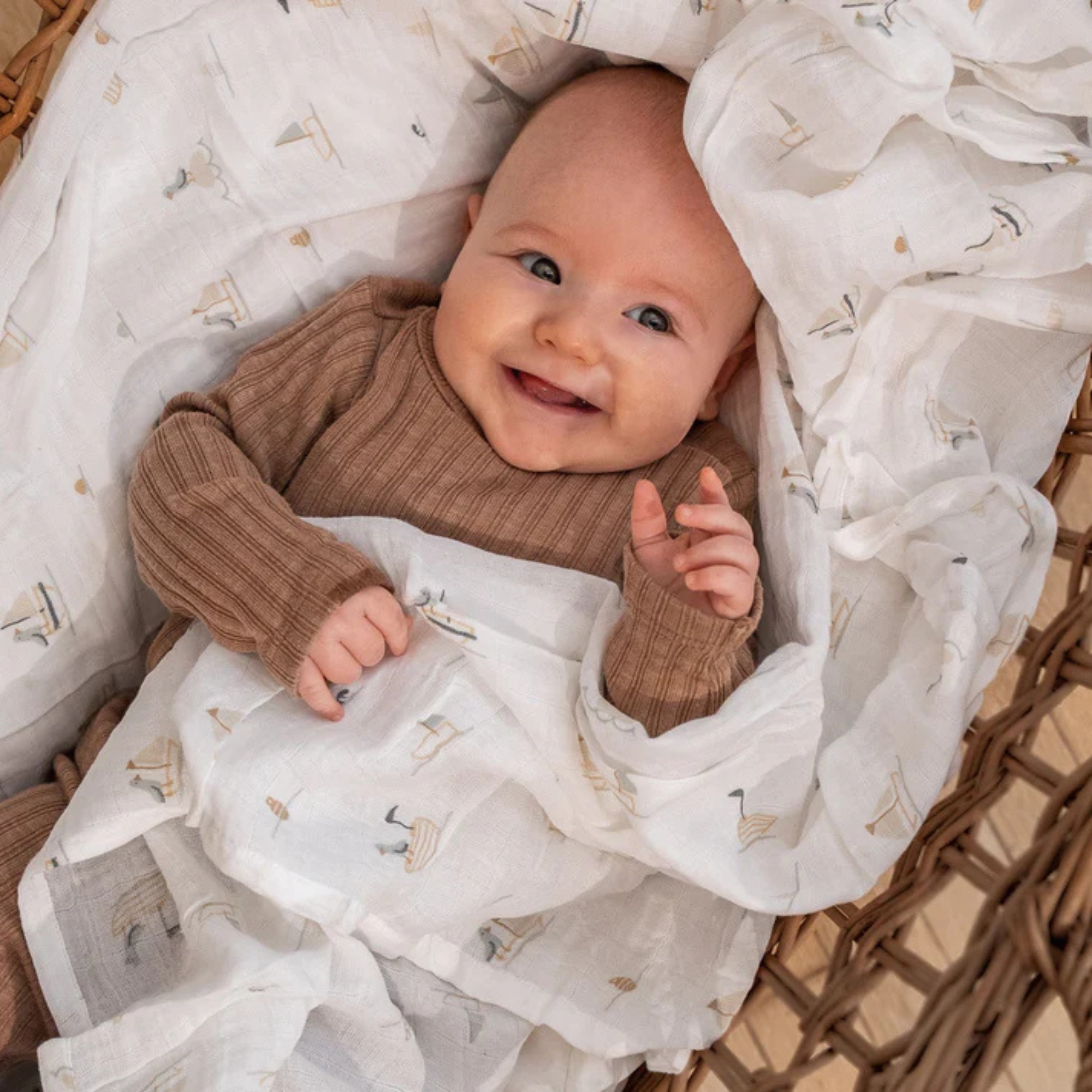 PERLIMPINPIN Cotton Muslin Swaddle - Boats