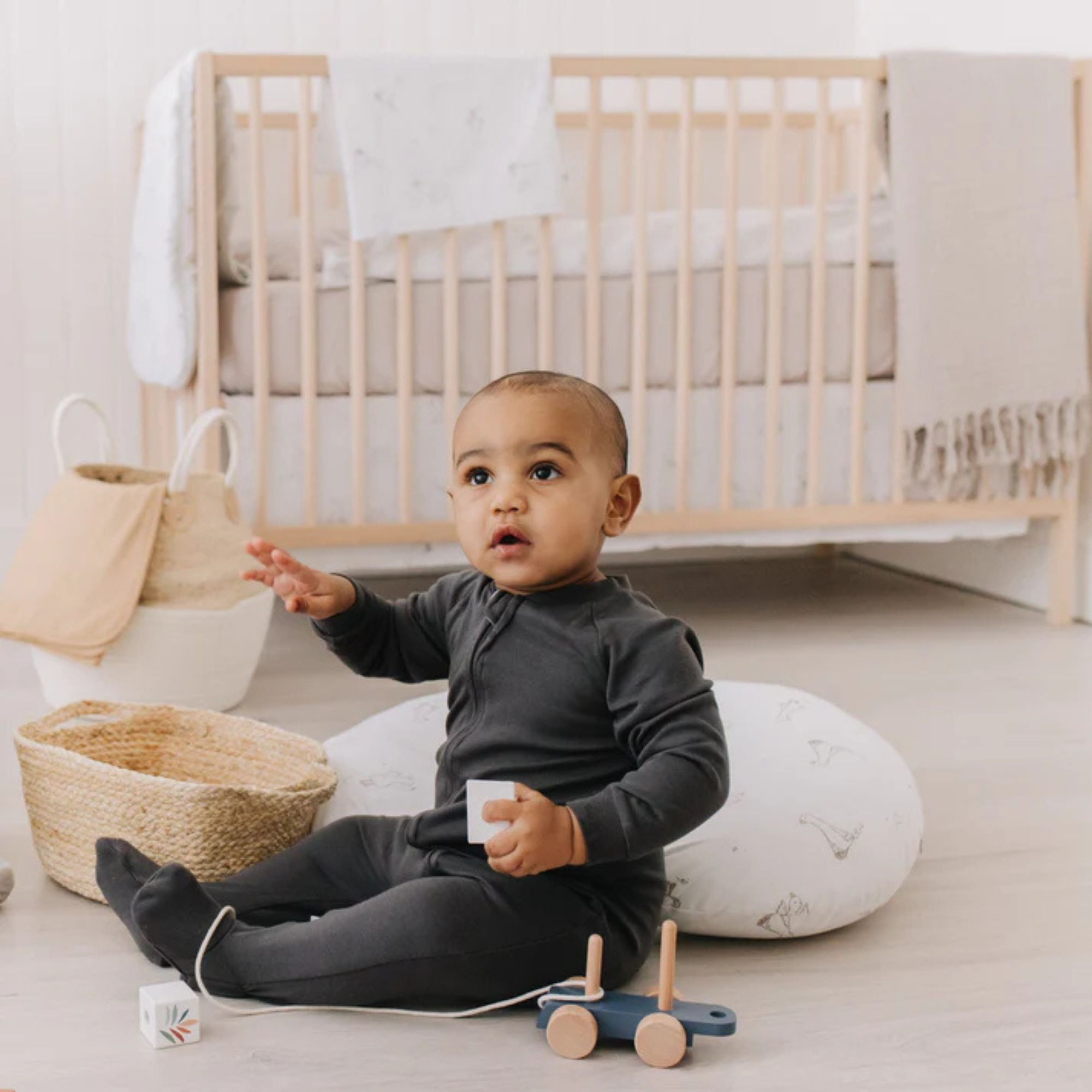 PERLIMPINPIN Nursing Pillow - Goose