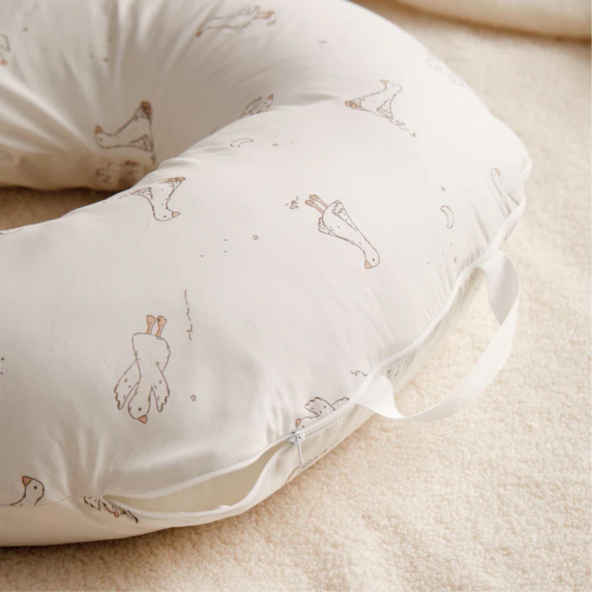 PERLIMPINPIN Nursing Pillow - Goose