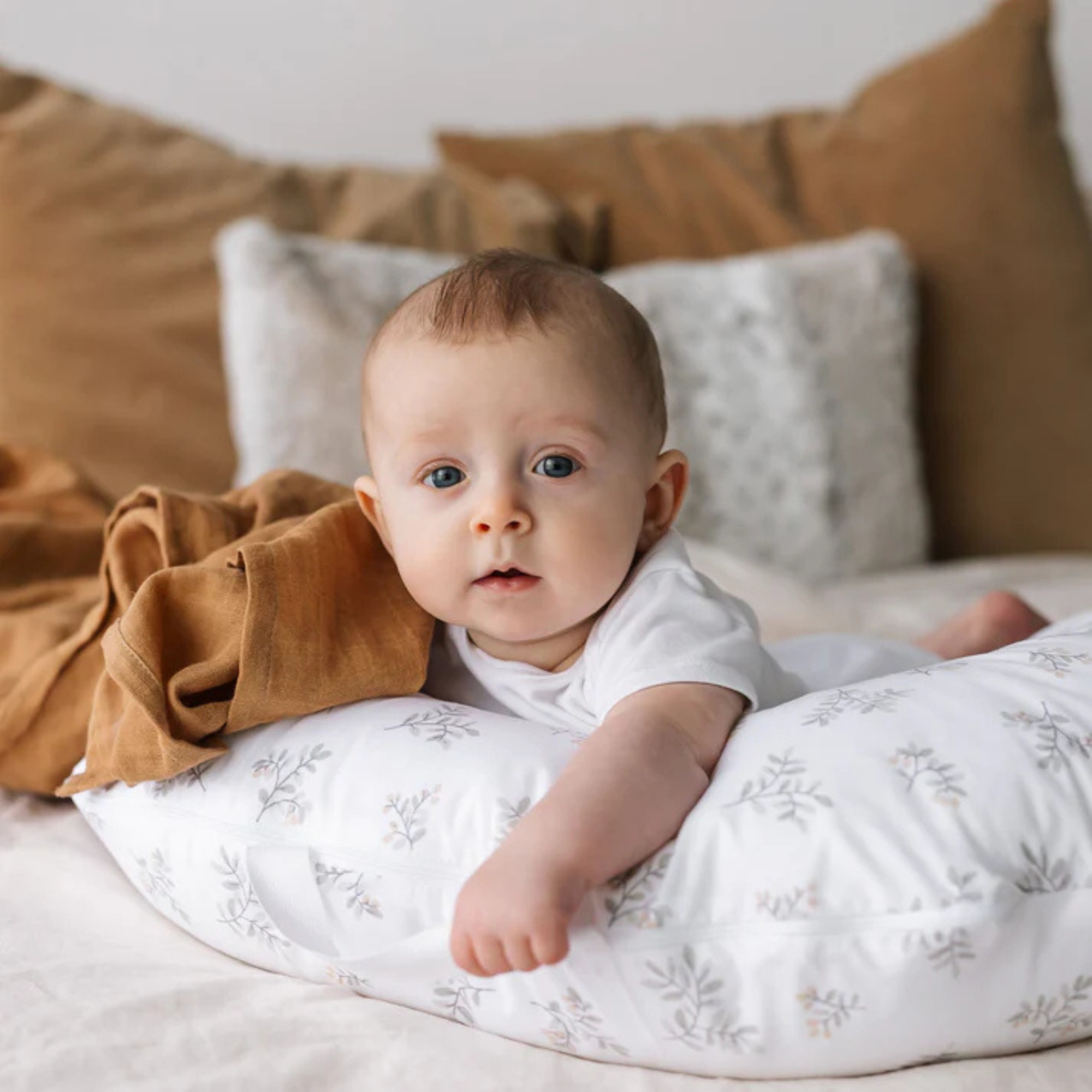 PERLIMPINPIN Nursing Pillow - Leaves