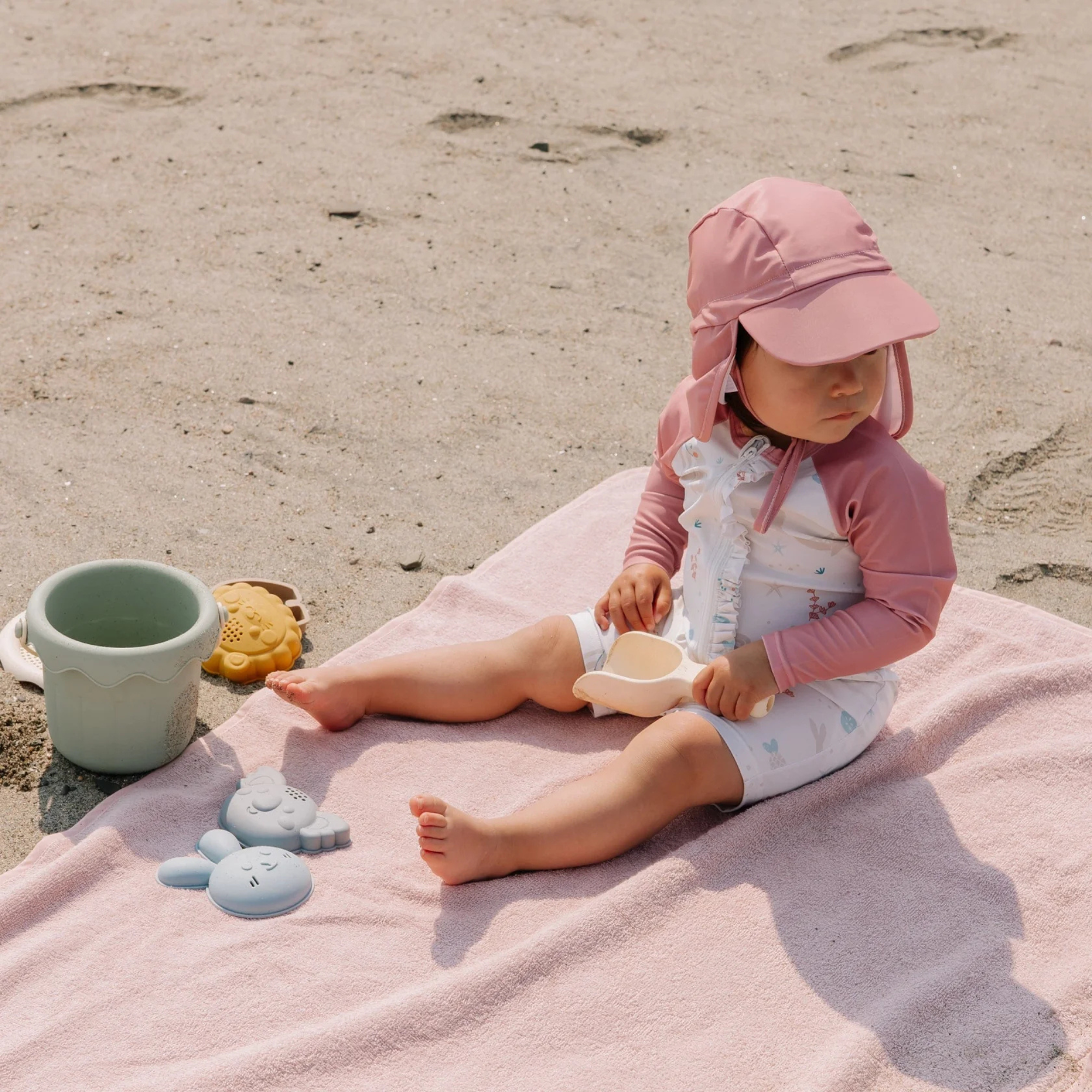 PERLIMPINPIN Silicone Beach Toys