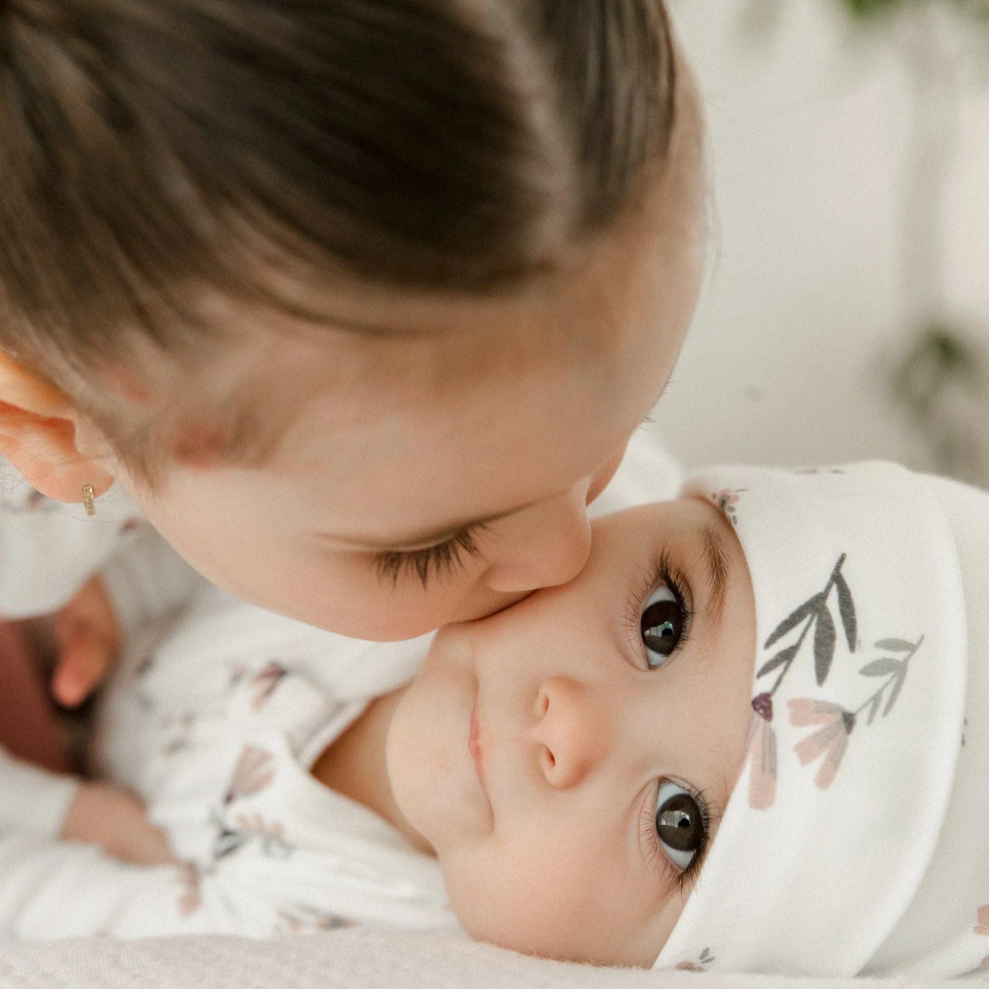 PERLIMPINPIN Bamboo Knotted Hat (1-3M) - Watercolor Flowers