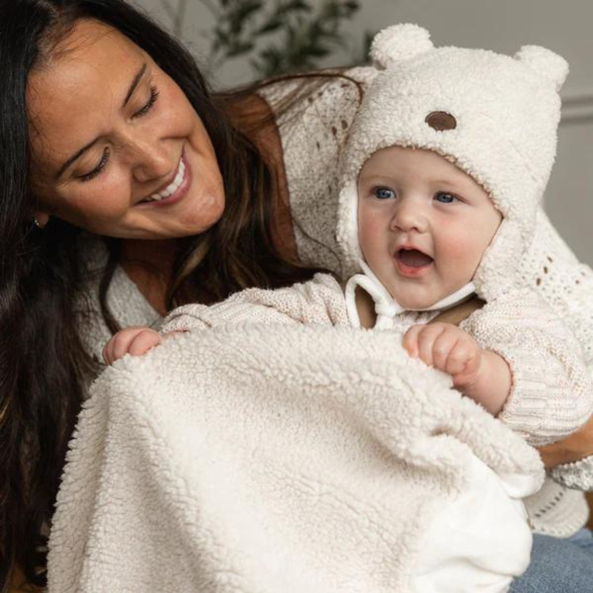 PETIT COULOU Car Seat Blanket - Sherpa