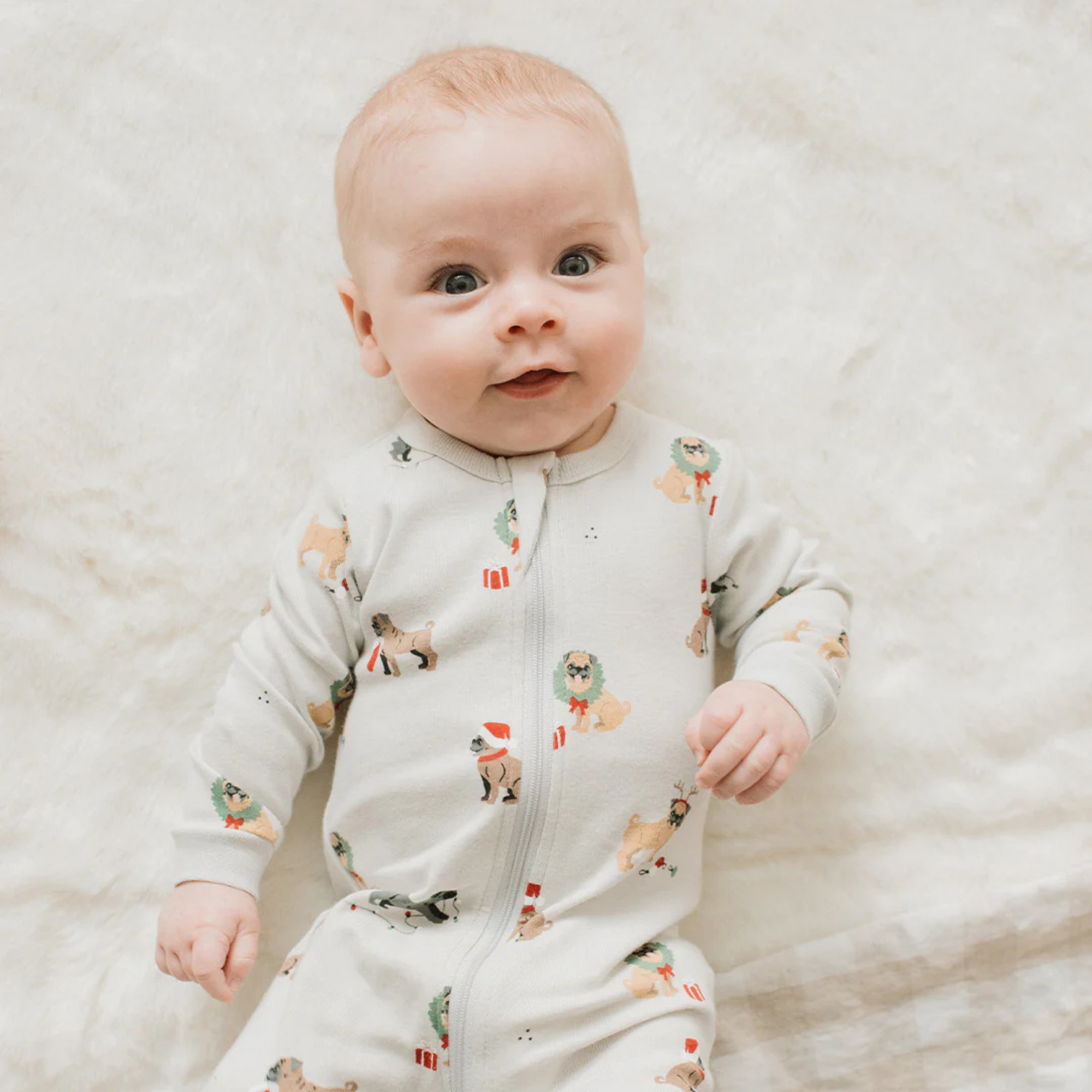 PETIT LEM Holiday Pugs Print on Light Grey Sleeper