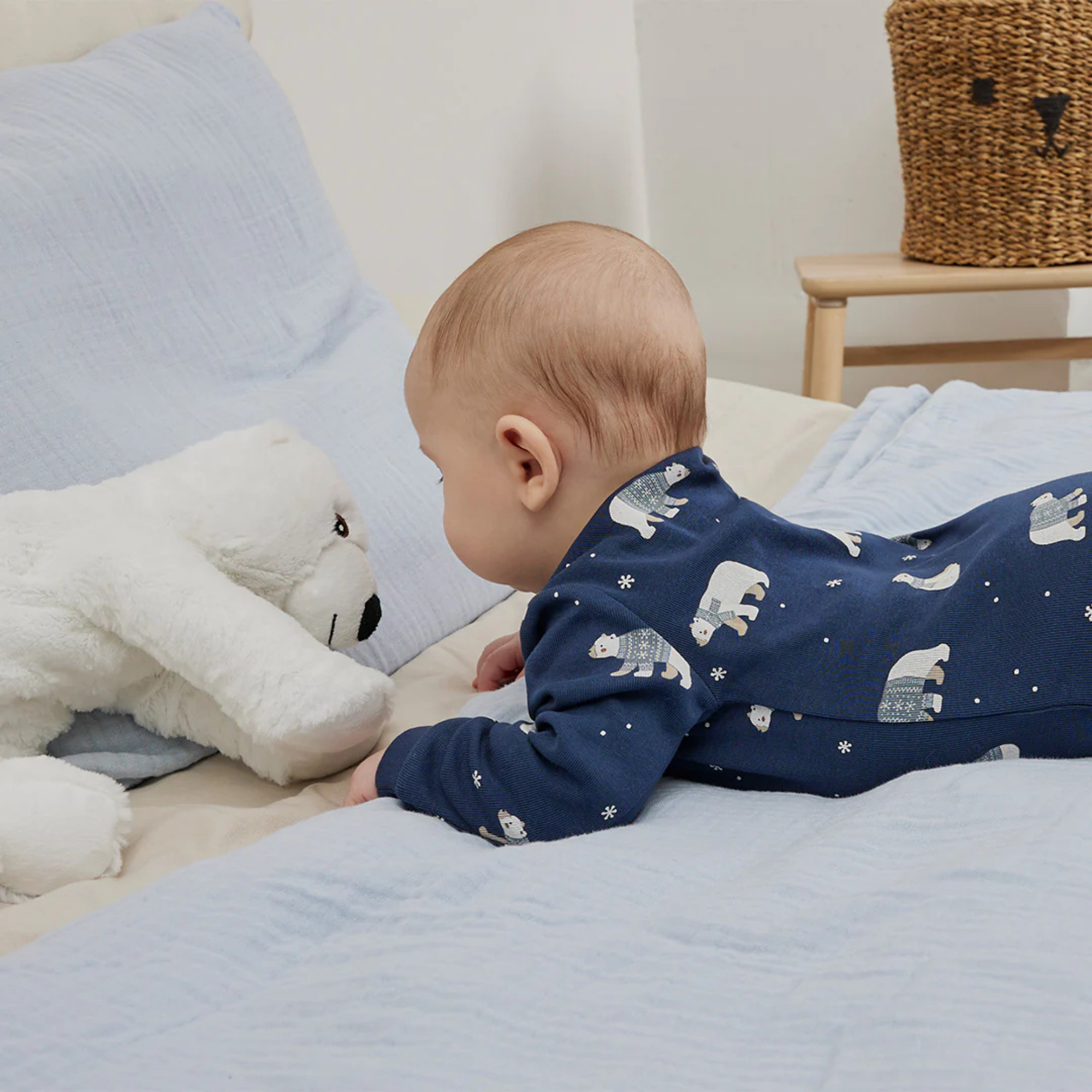 PETIT LEM Winter Polar Bear Print on Navy Sleeper