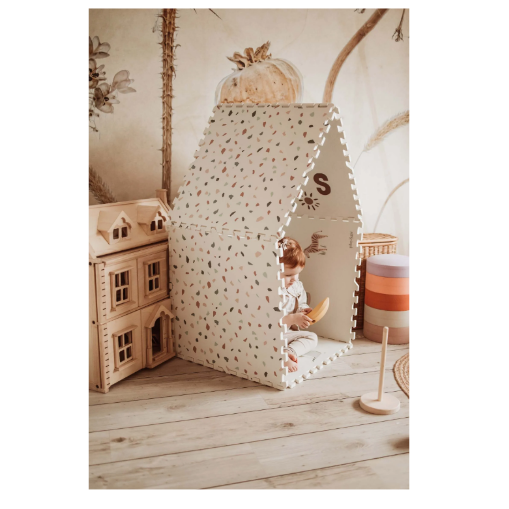 PLAY & GO Puzzlemat, Storage Box and Mini House - Alphabet