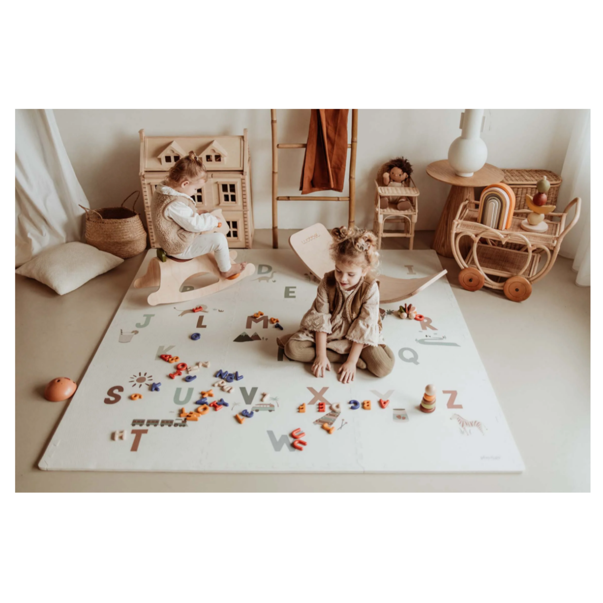 PLAY & GO Puzzlemat, Storage Box and Mini House - Alphabet