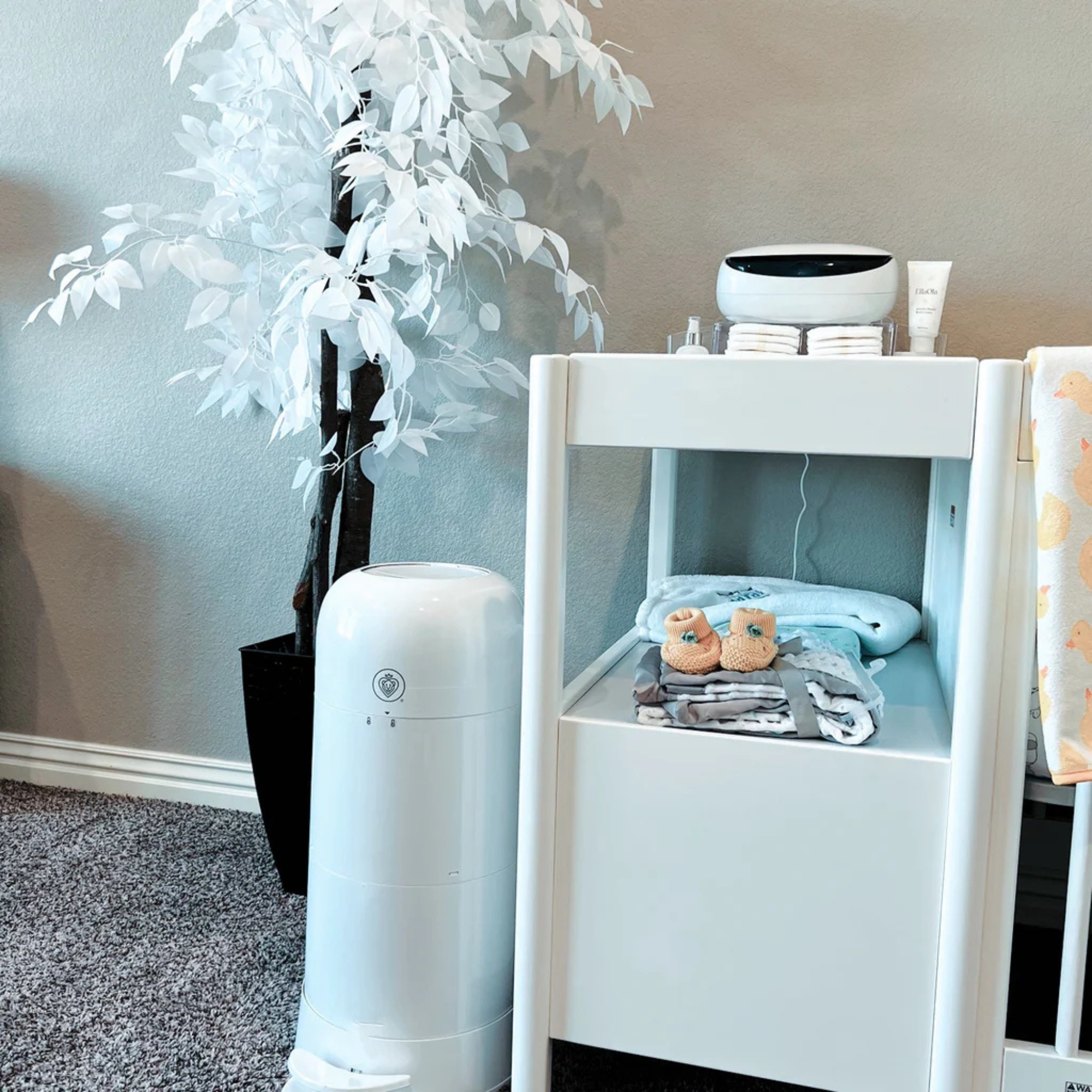 PRINCE LIONHEART Dresser Top Diaper Depot