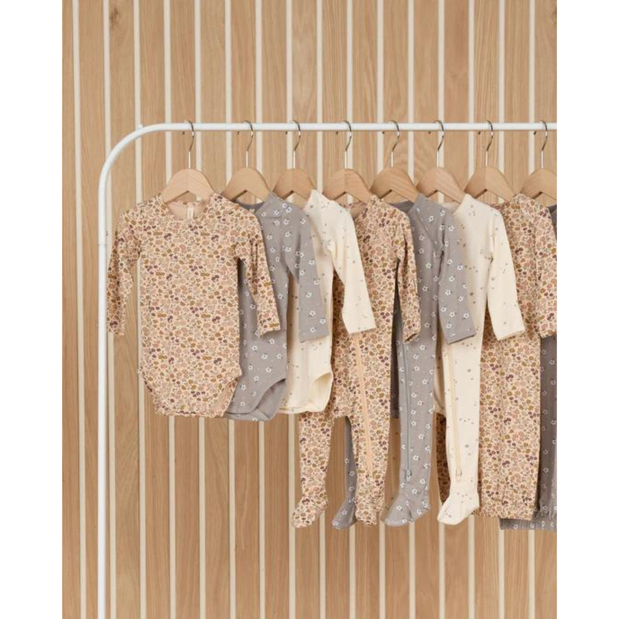 QUINCY MAE Bamboo Long Sleeve Bodysuit - Twinkle