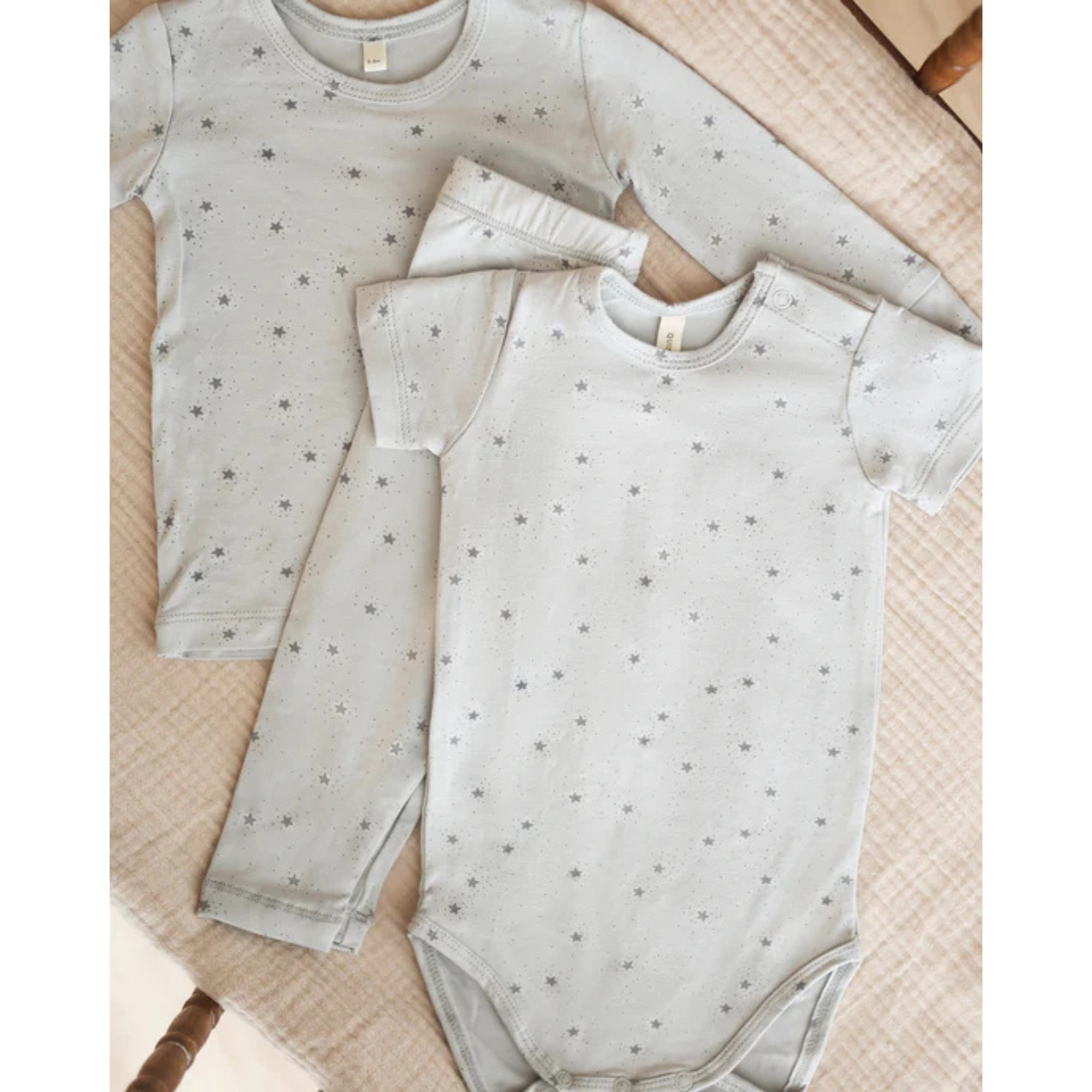 QUINCY MAE Bamboo Short Sleeve Bodysuit - Twinkle