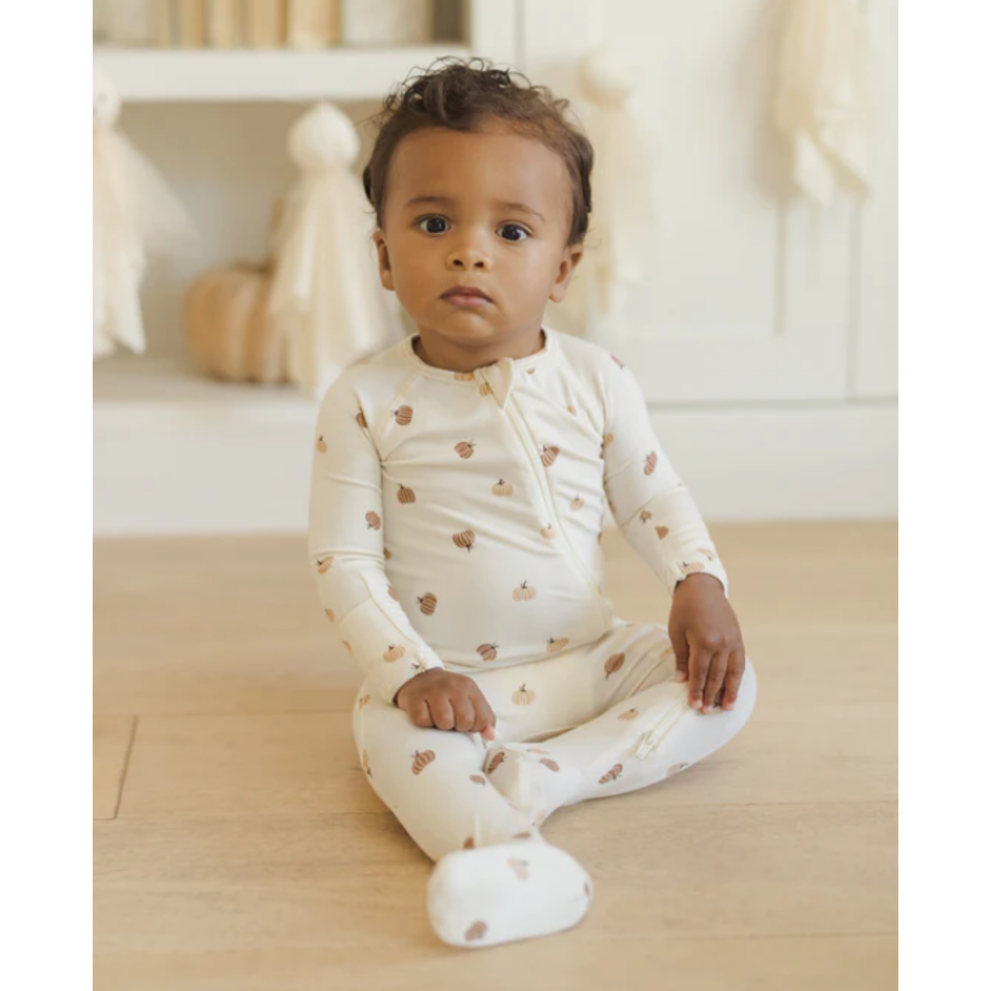 QUINCY MAE Bamboo Zip Footie - Pumpkins
