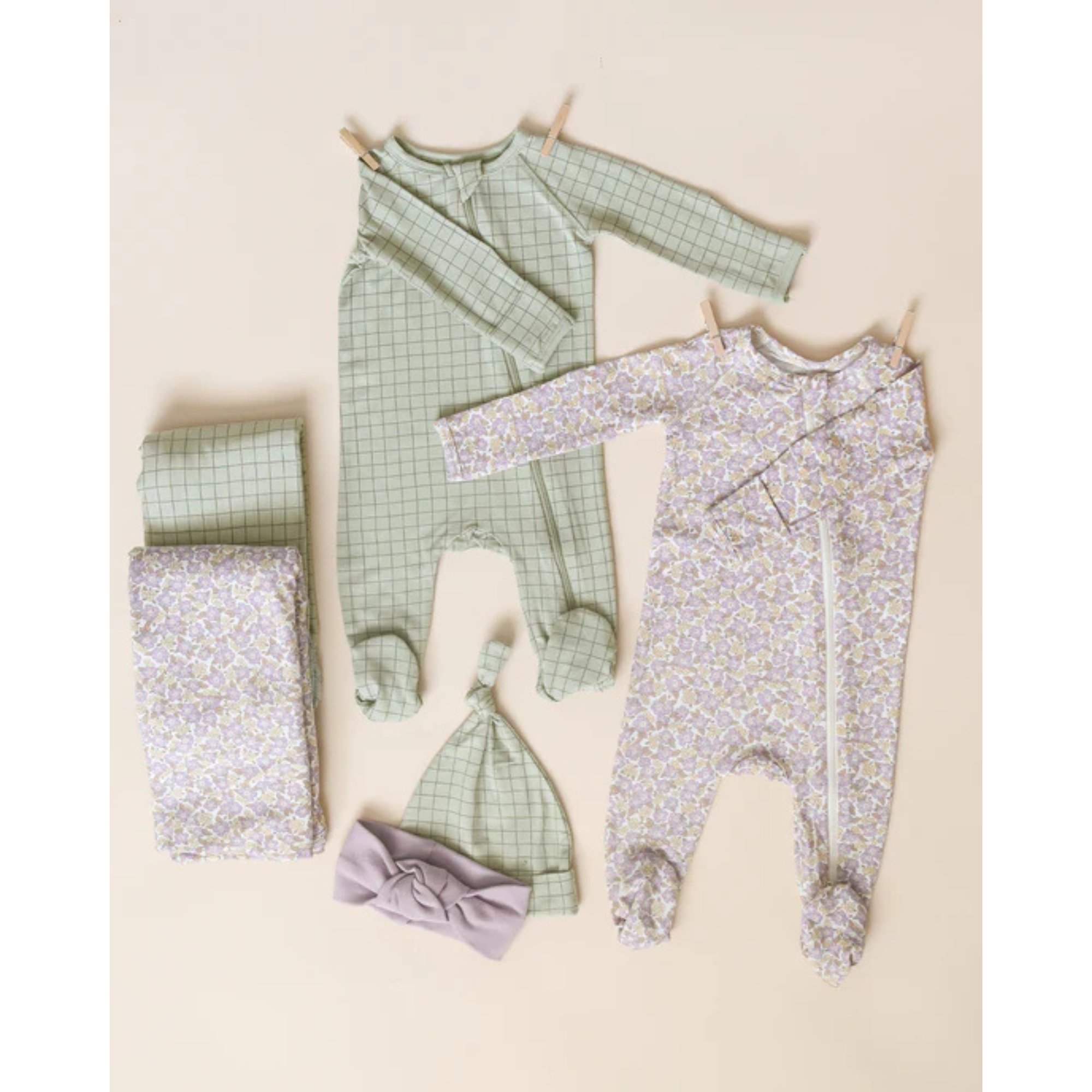 QUINCY MAE Chaussons en bambou avec fermeture éclair - Motif floral violet