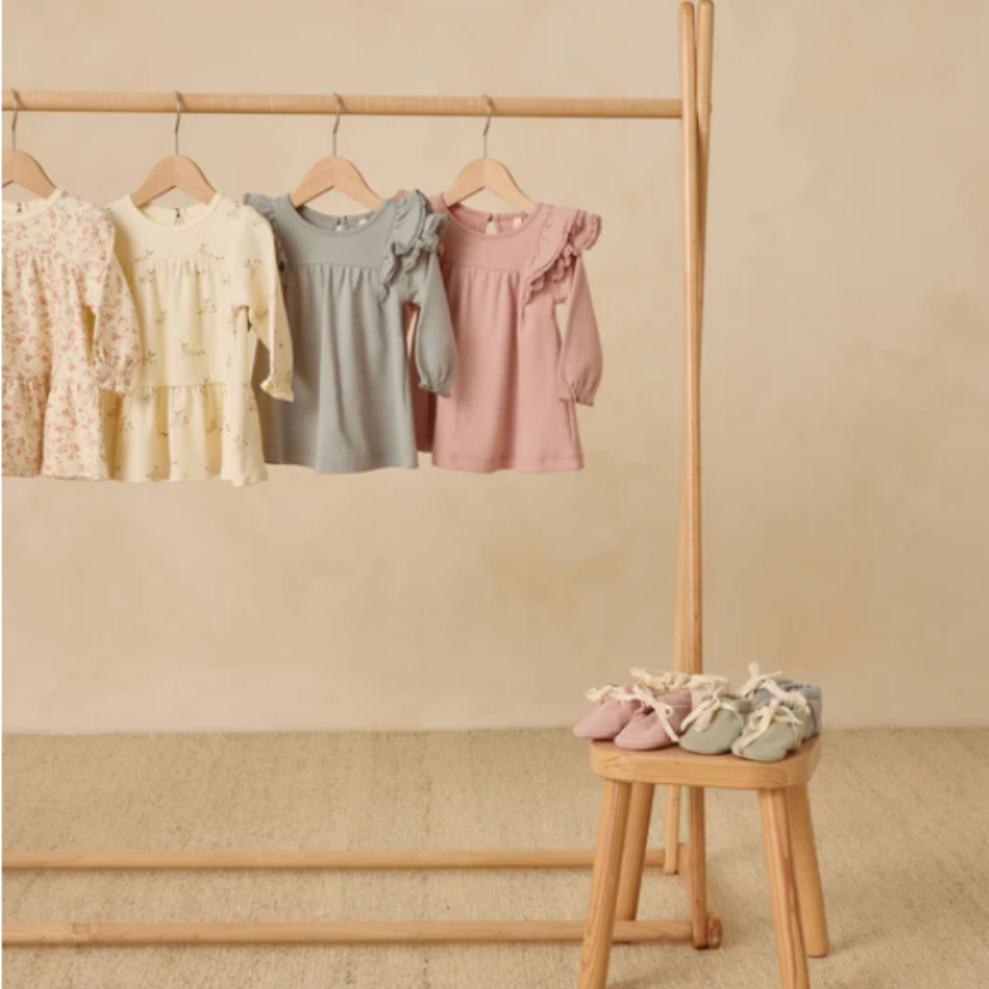 QUINCY MAE Robe à volants à manches longues - Rose