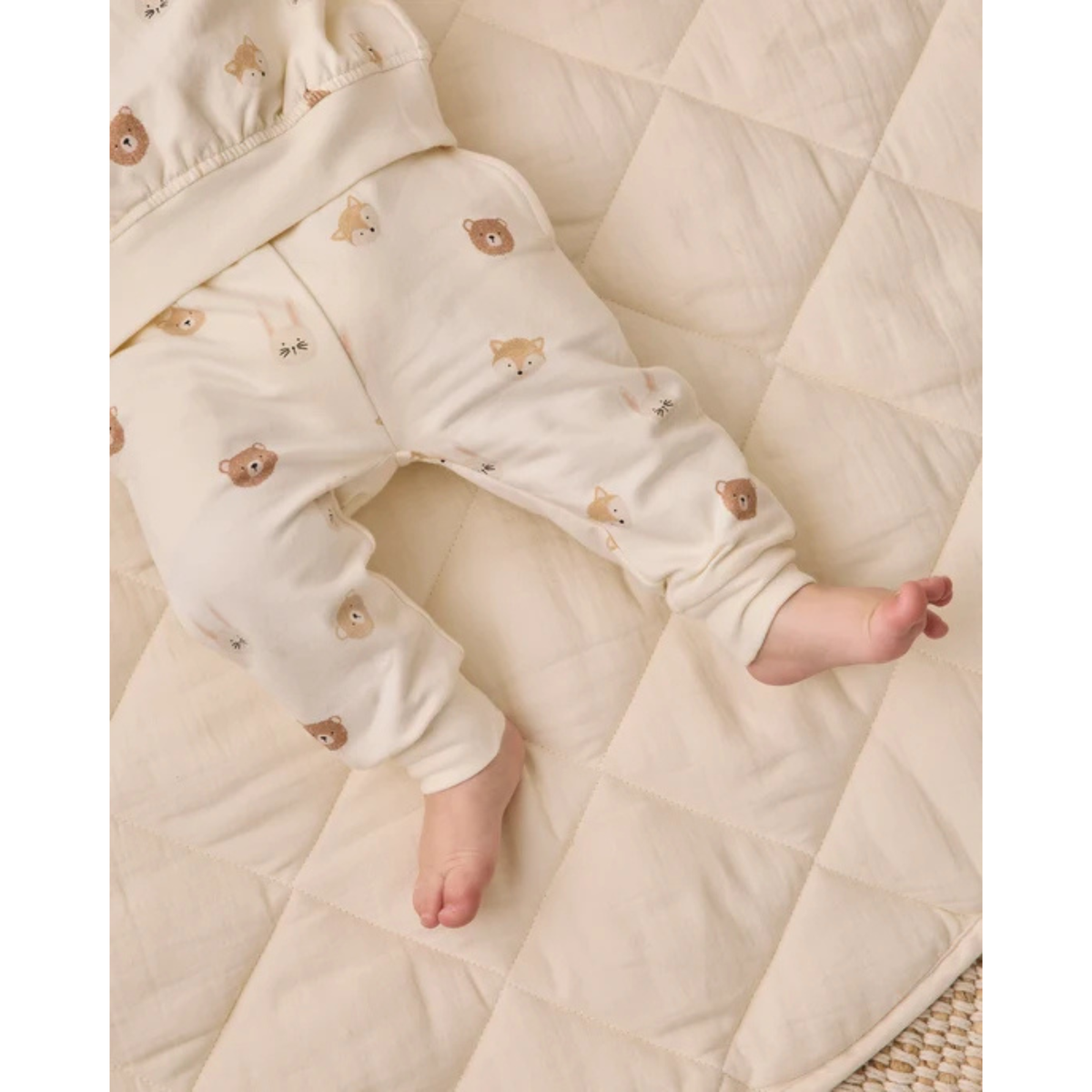 QUINCY MAE Relaxed Sweatpant - Critters