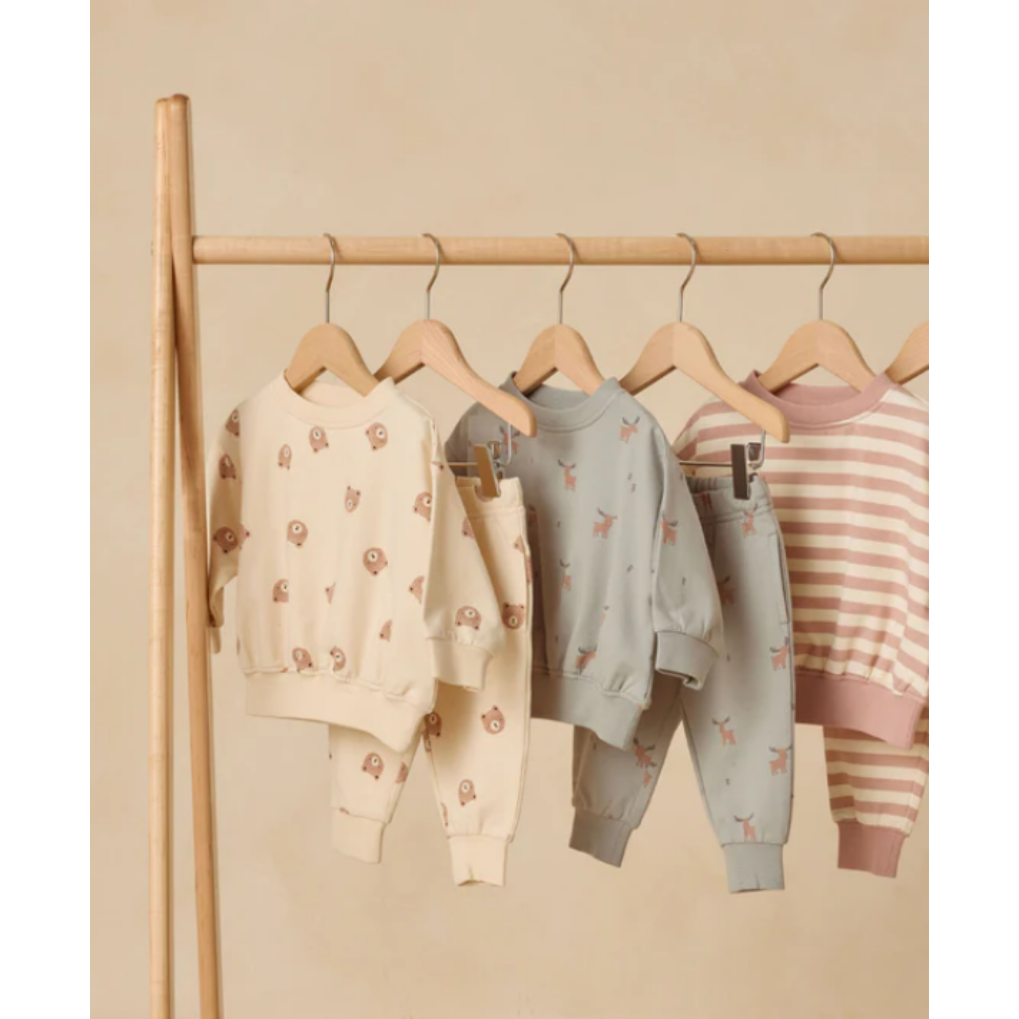 QUINCY MAE Relaxed Sweatshirt - Brown Bear