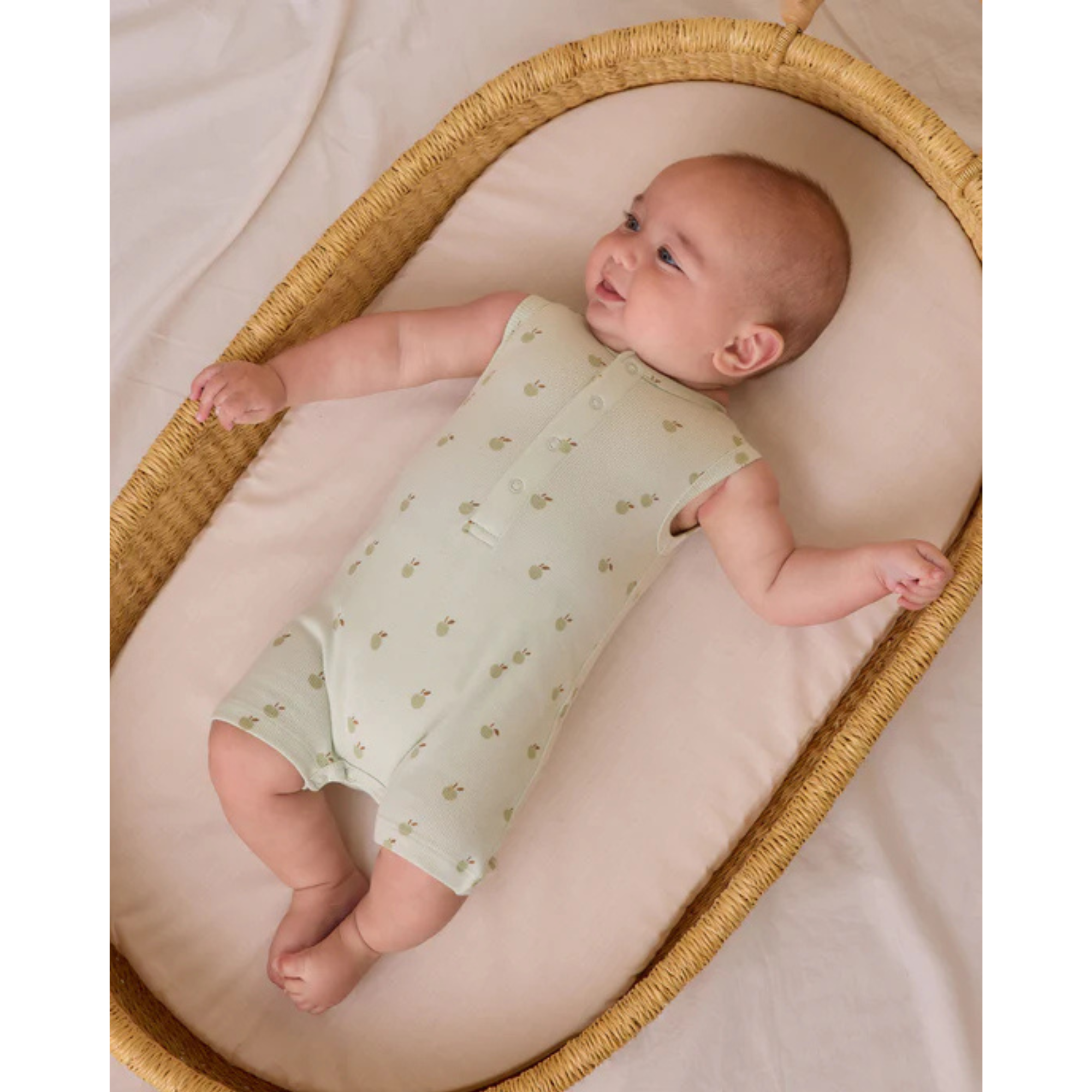 QUINCY MAE Ribbed Henley Romper - Apples